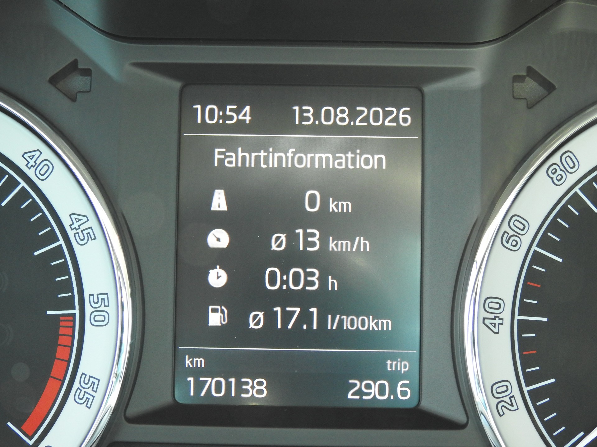 SKODA Octavia Combi 2.0 TDI Soleil 4x4 DSG-image-21