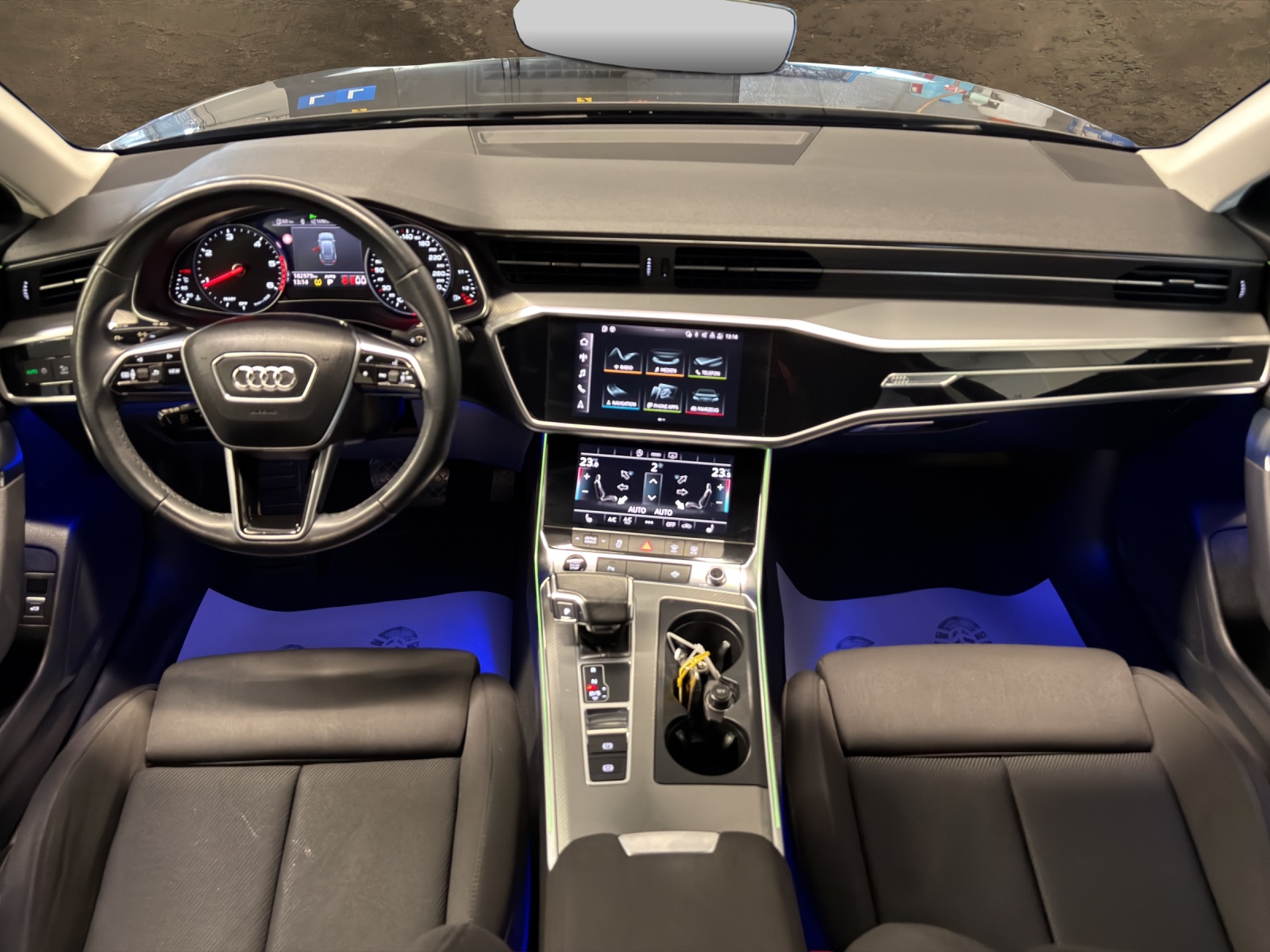AUDI A6 Avant 40 TDI Sport Attraction S-tronic-showroom-element-3