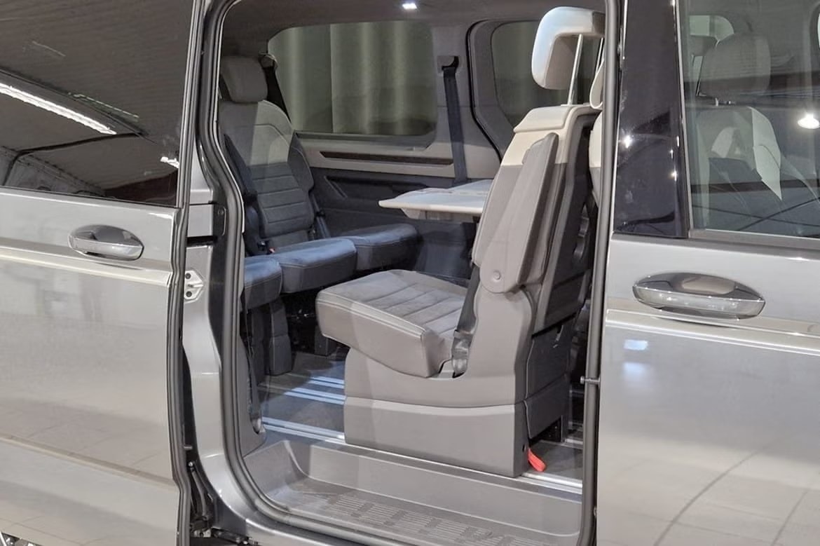 VW Multivan 1.5 eHybrid Style Lang DSG-image-9
