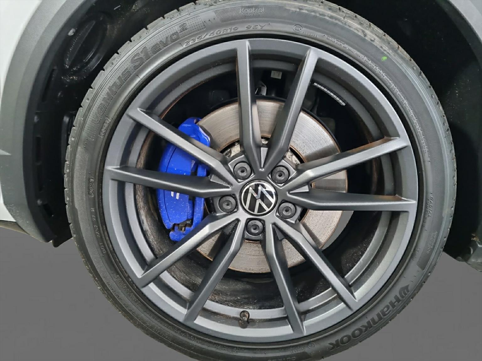 VW T-Roc 2.0 TSI R DSG 4Motion-image-8
