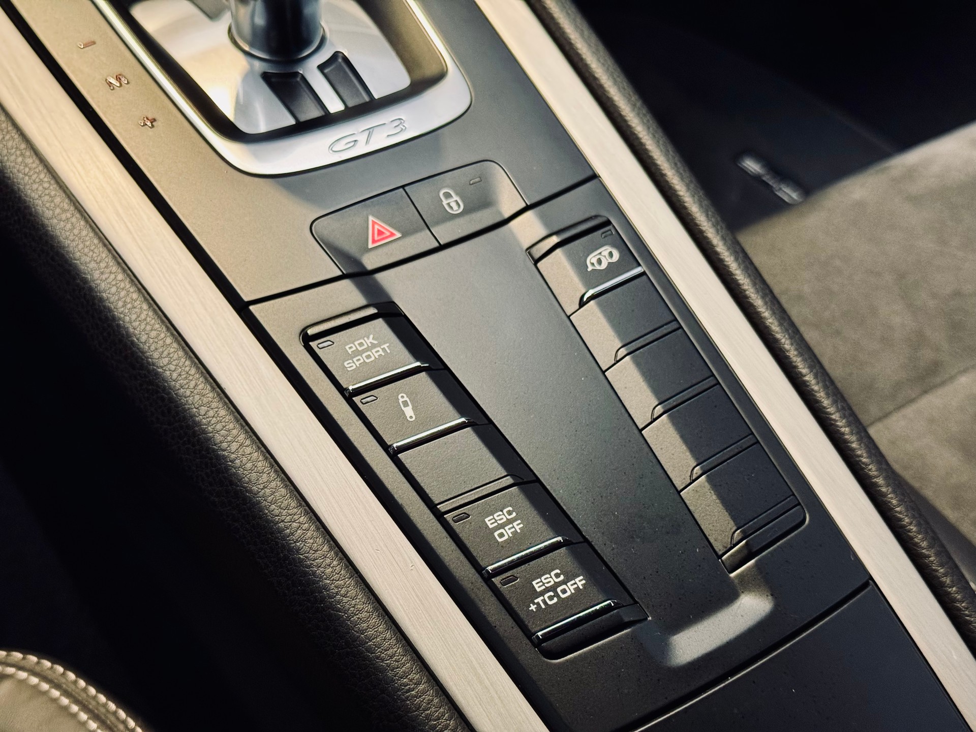 PORSCHE 911 GT3 PDK-image-13