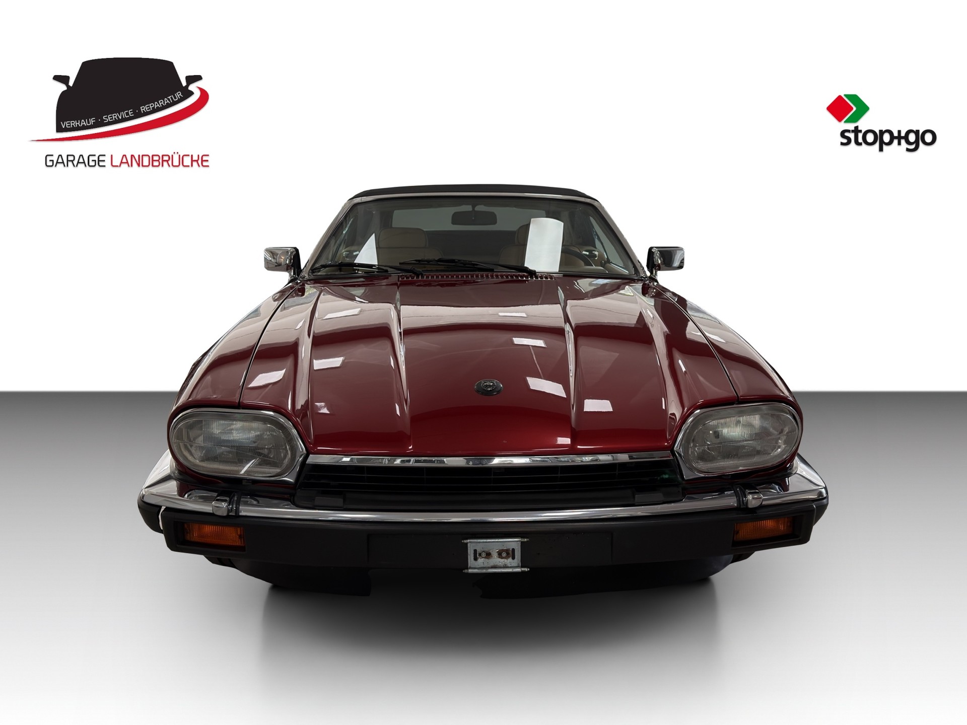 JAGUAR XJS 5.3 V12 Convertible-showroom-element-2
