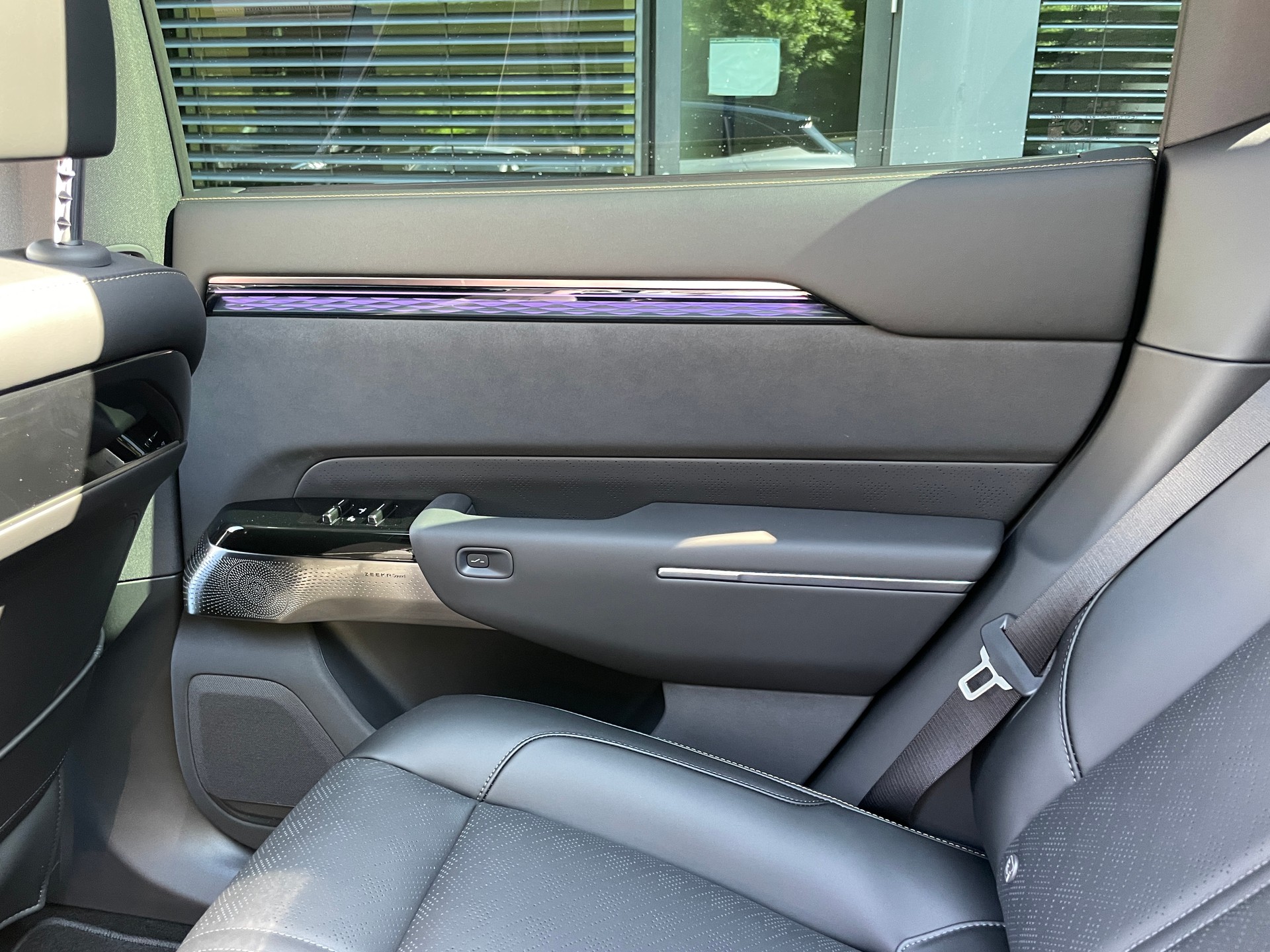 ZEEKR 7X 100kWh Privilege AWD mit Comfort und Cockpitpaket, AHK, Modell 2026-image-20