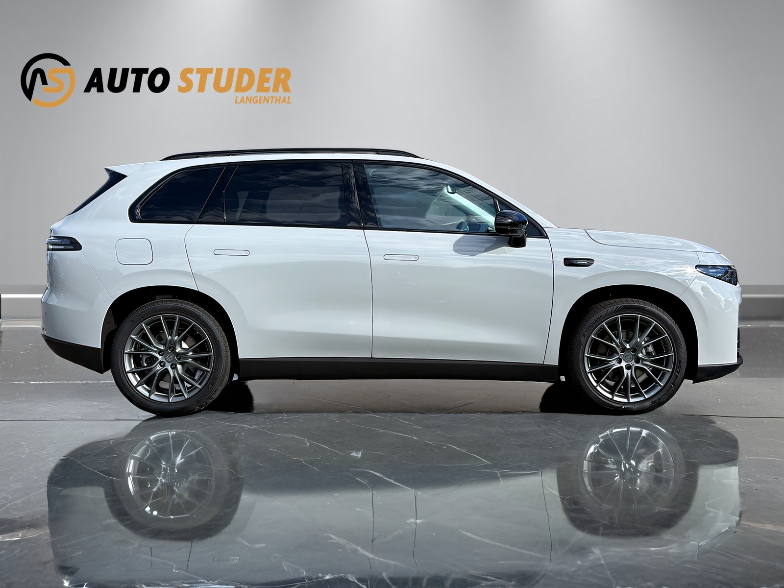 LEAPMOTOR C10 Hybrid EV-image-12
