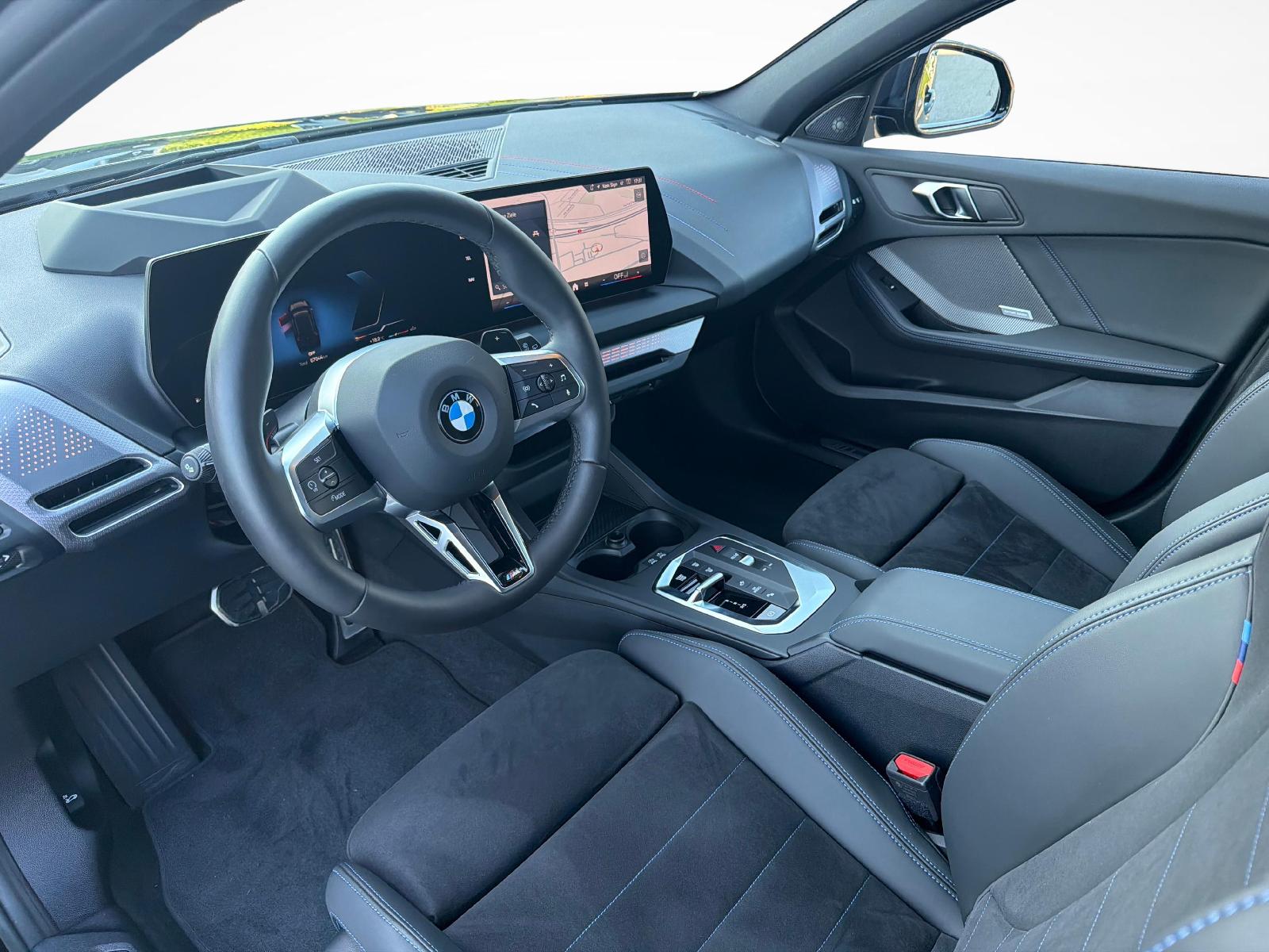 BMW 1er Reihe F70 123 xDrive-image-10