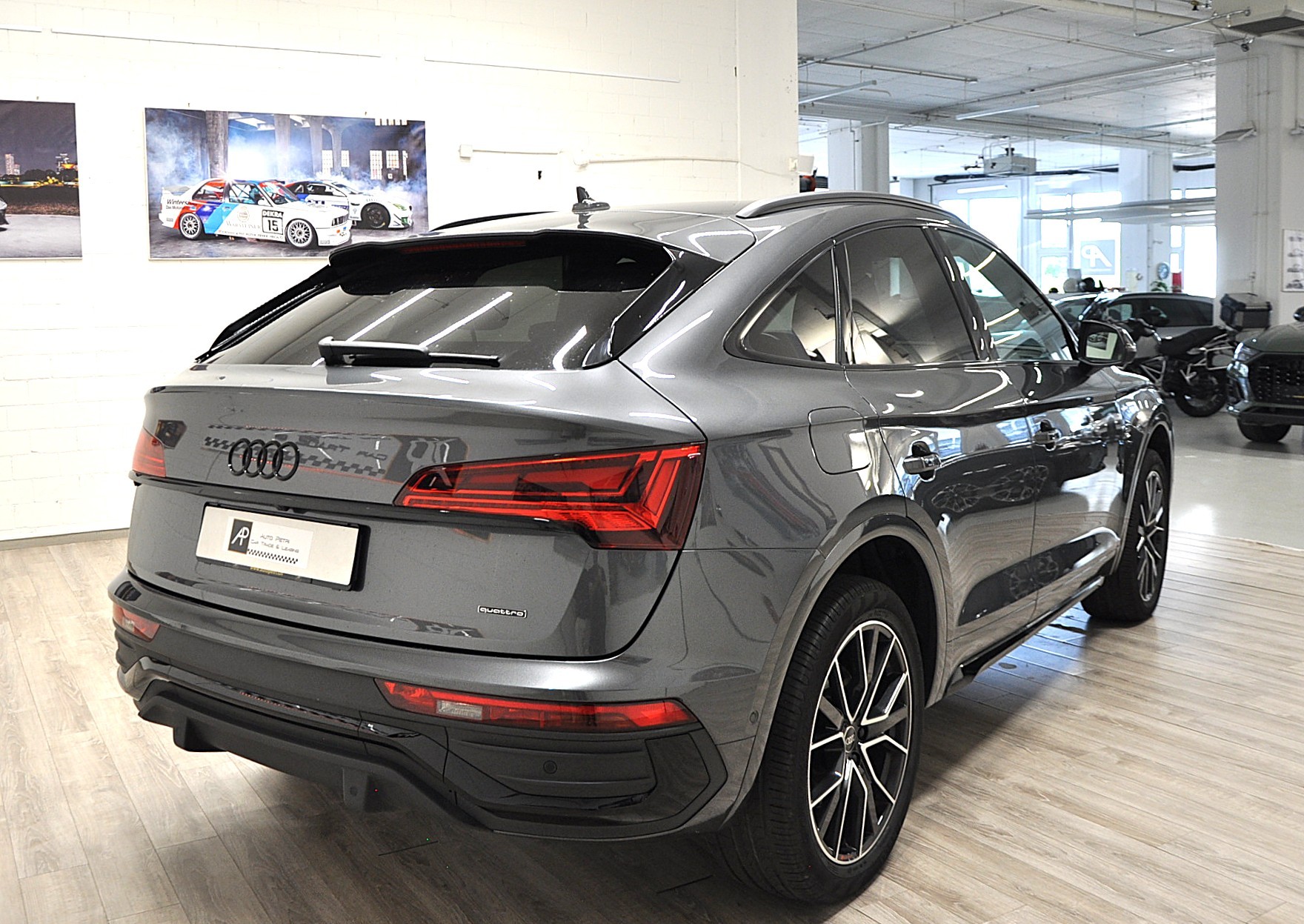 AUDI Q5 Sportback 40 TDI Blackedition quattro S-tronic-showroom-element-3