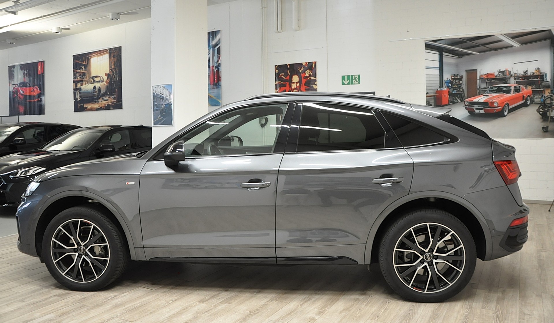 AUDI Q5 Sportback 40 TDI Blackedition quattro S-tronic-showroom-element-2
