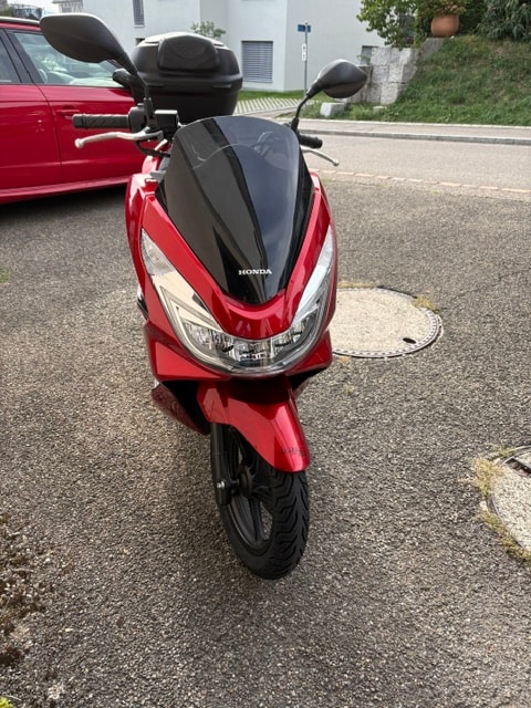 HONDA PCX 125 i-image-1