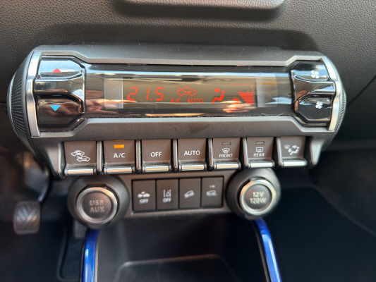SUZUKI Ignis 1.2i Piz S T Hy 4x4-image-9