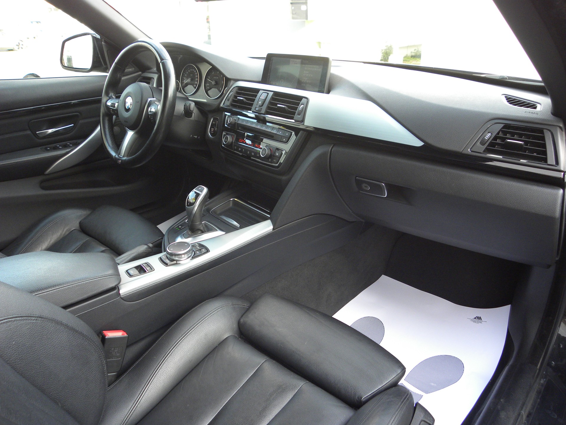 BMW 435d Cabriolet xDrive M-Sport Steptronic-image-5