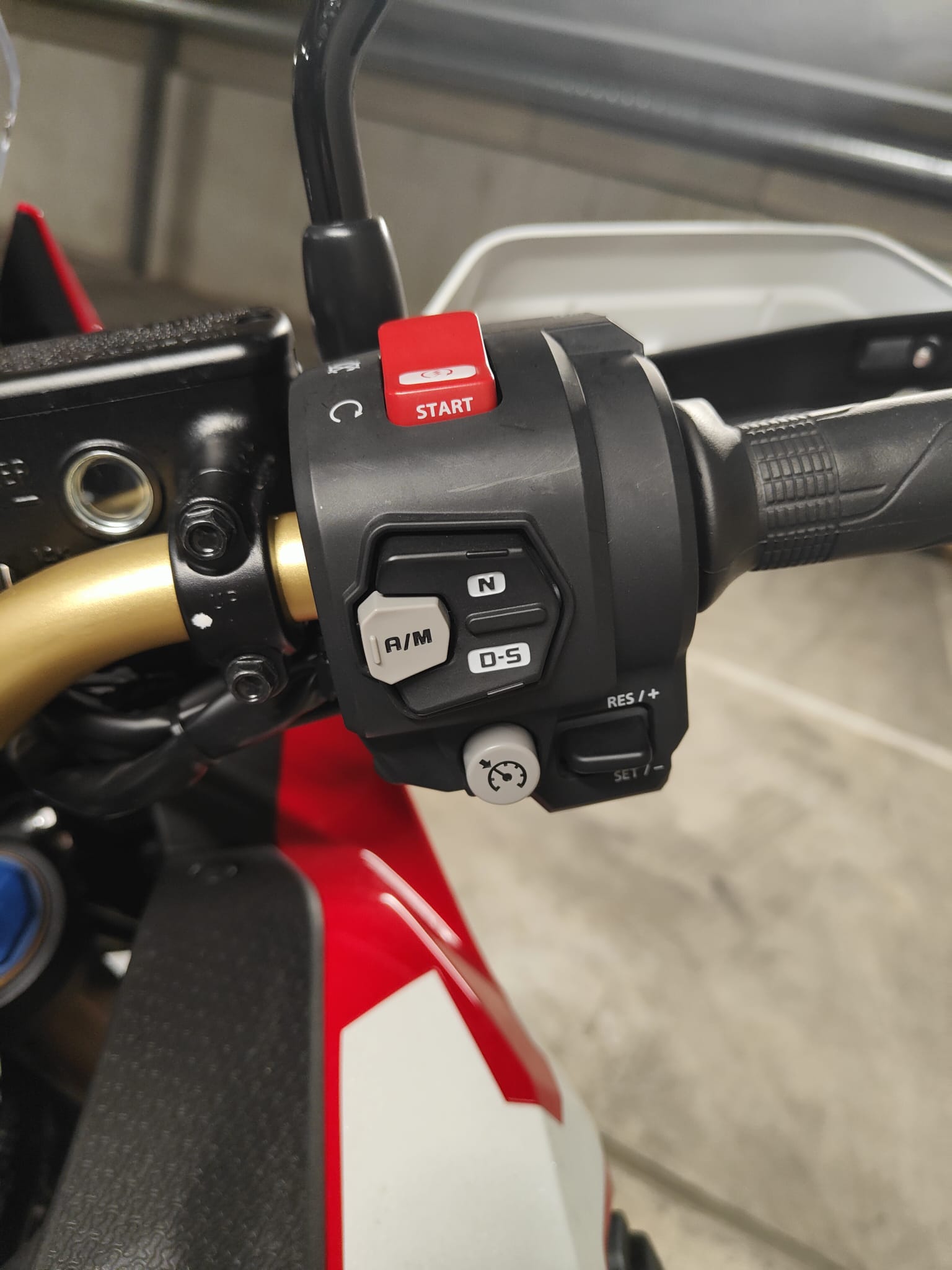 HONDA CRF 1100 DCT Africa Twin Adventure Sports-image-4