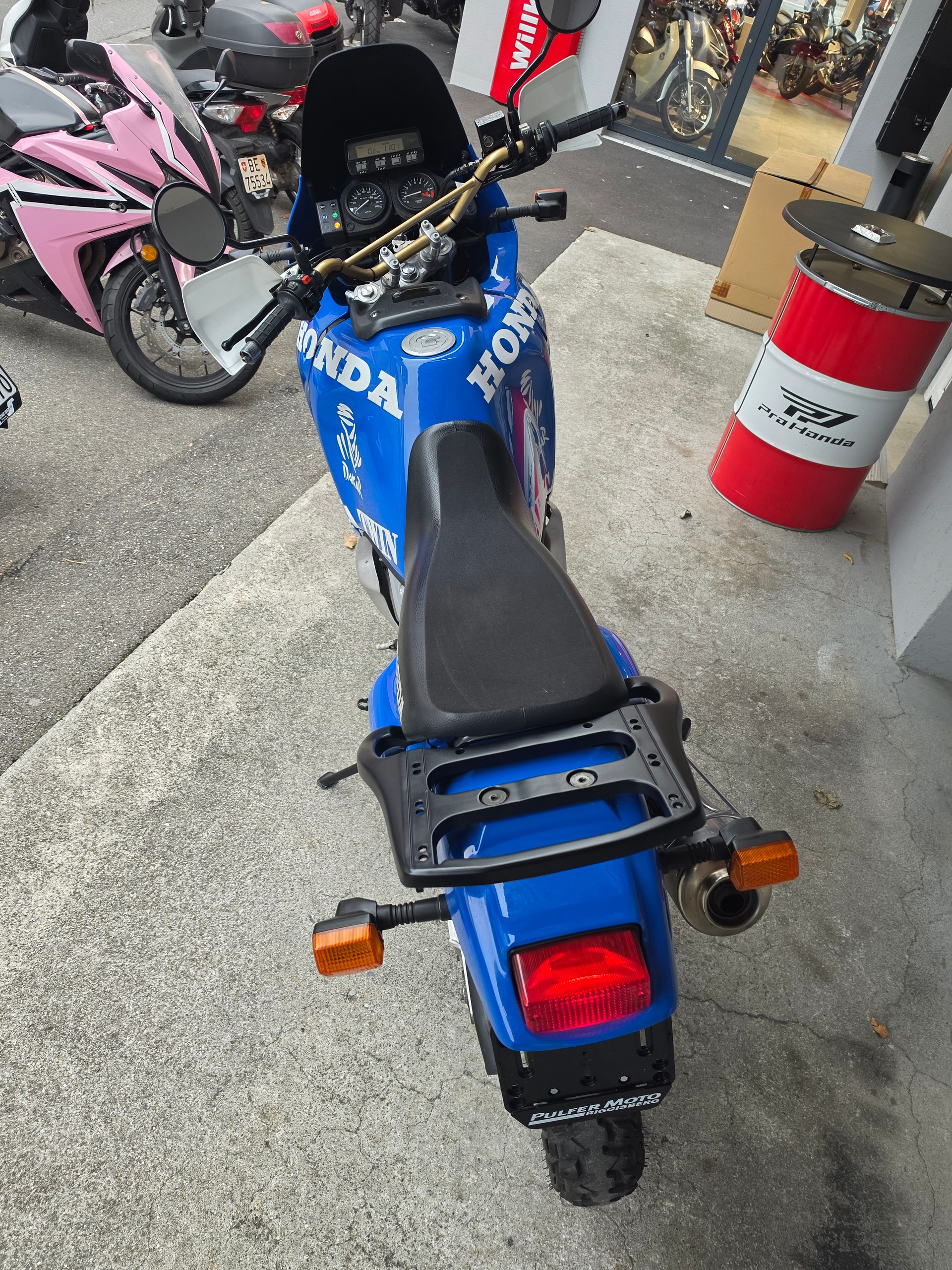 HONDA XRV 750 Africa Twin-image-2