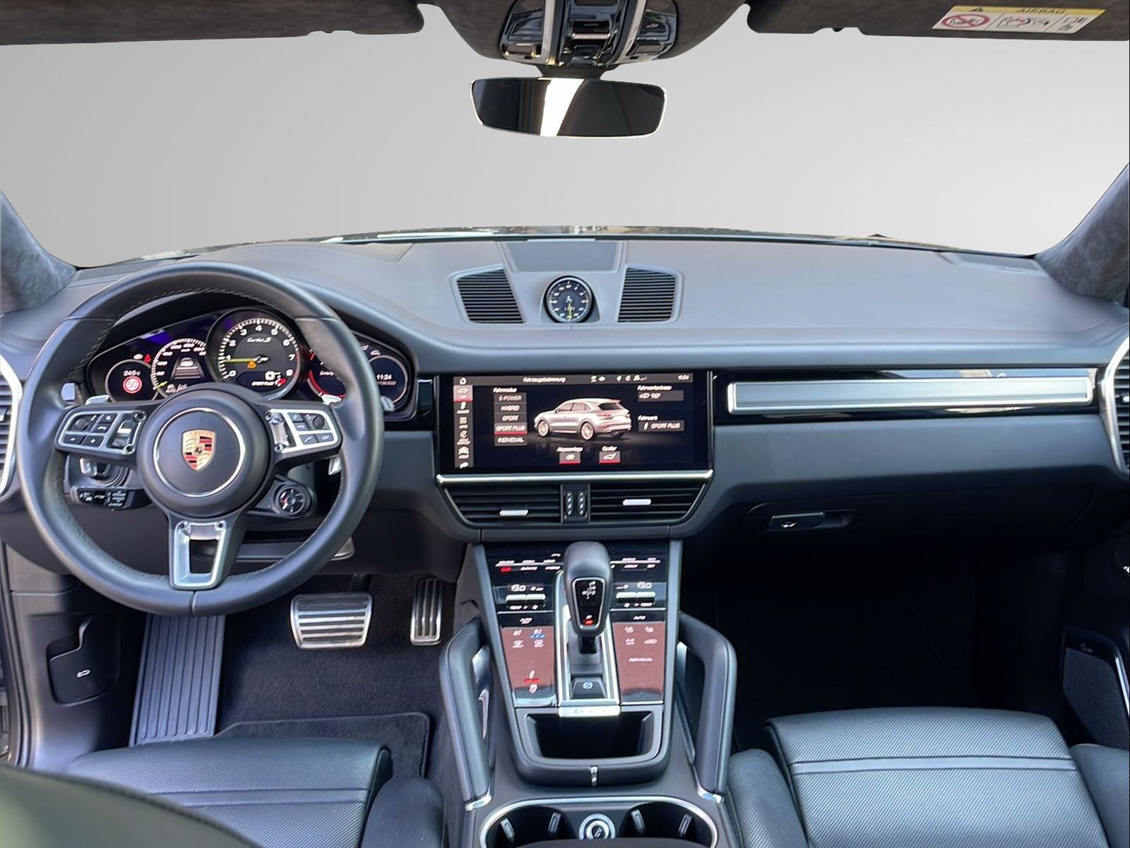 PORSCHE Cayenne Turbo S E-Hybrid-image-10