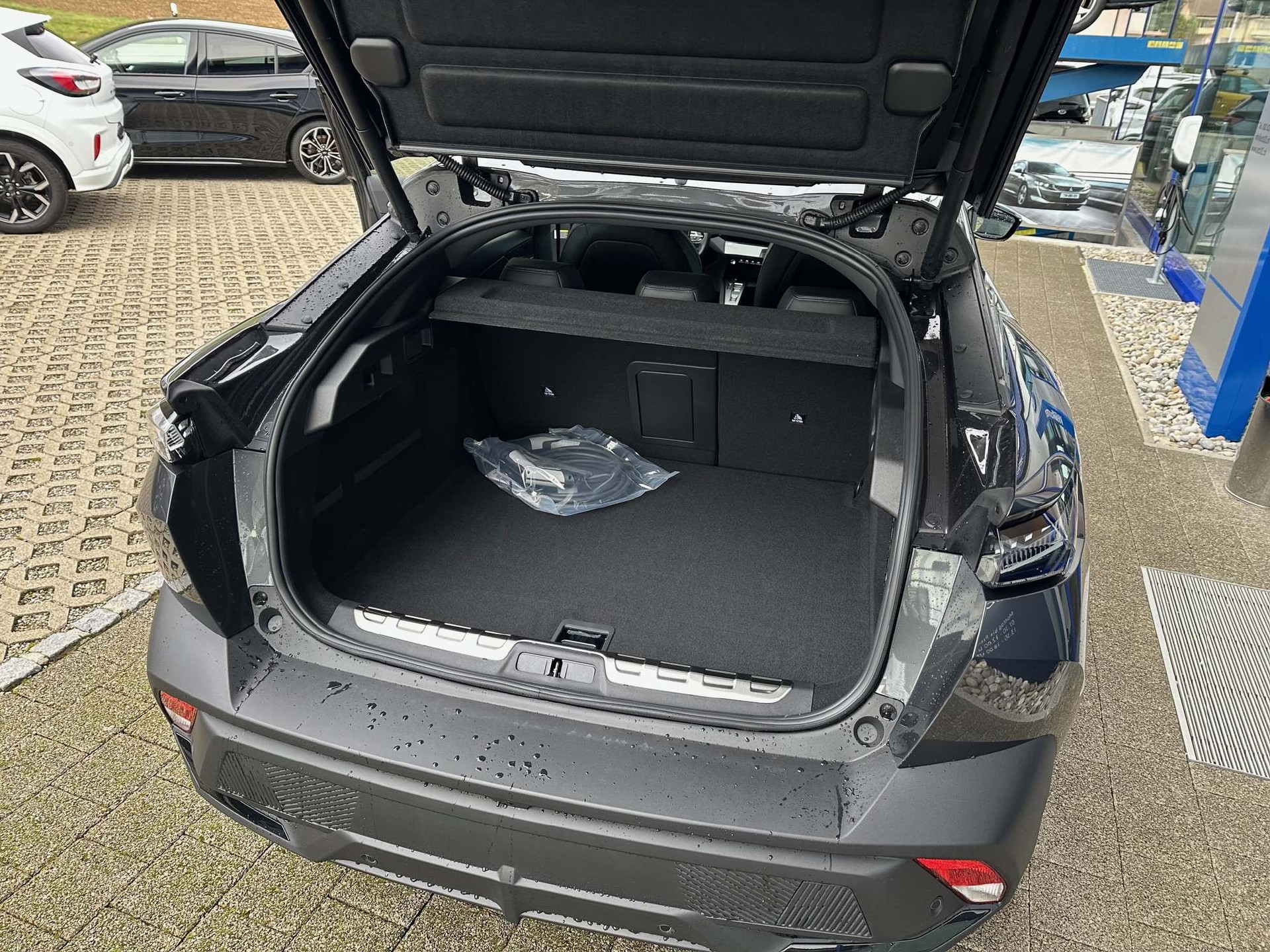 PEUGEOT 408 1.6 PHEV 225 GT-image-5
