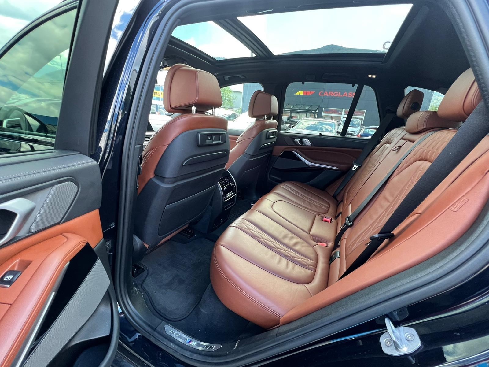 BMW X5 xDrive M50d Steptronic-image-12