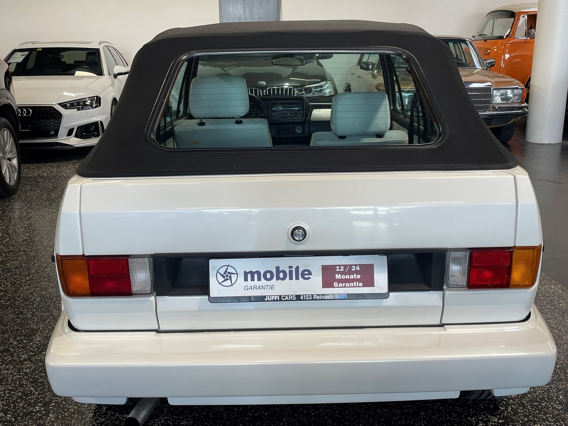 VW GOLF 1-showroom-element-2