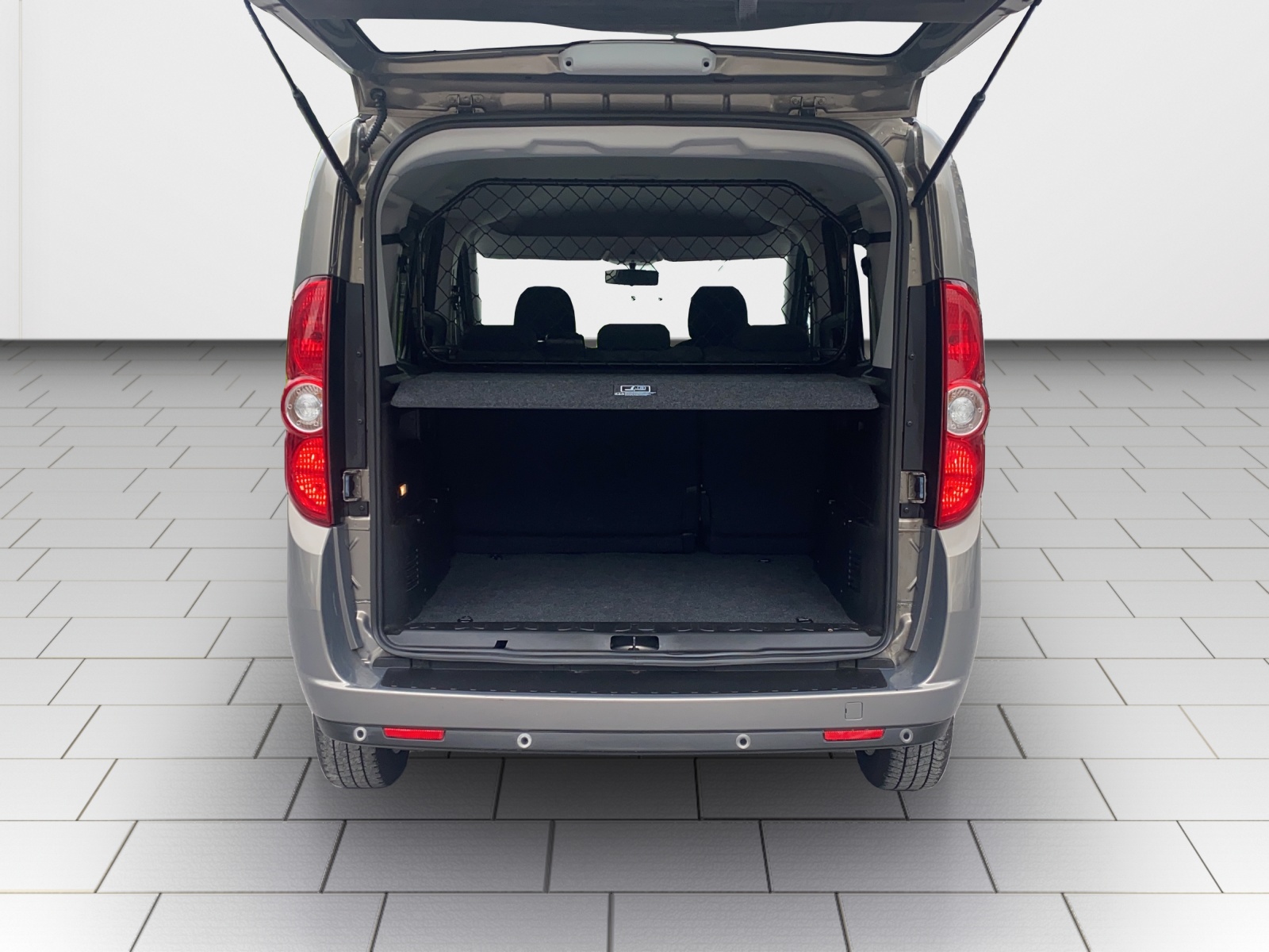OPEL Combo 1.4 Turbo Cosmo L1H1-image-5