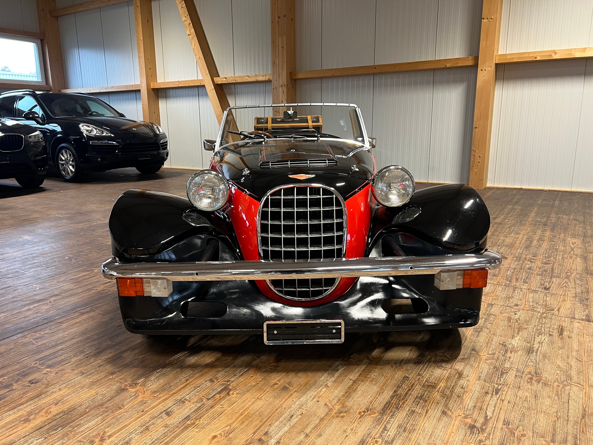PANTHER Lima-showroom-element-1