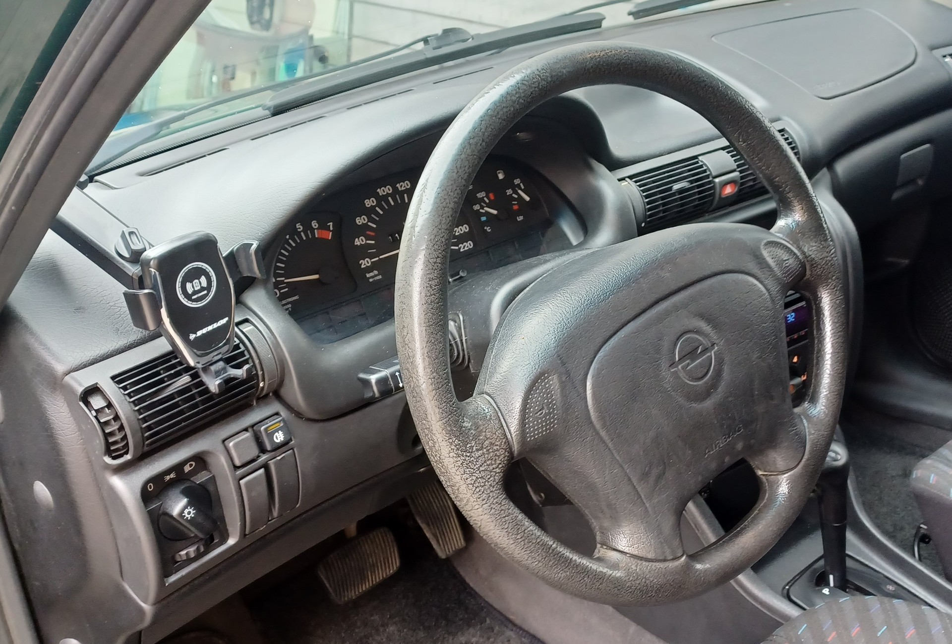 OPEL Astra Caravan 1.6i 16V Special-image-12