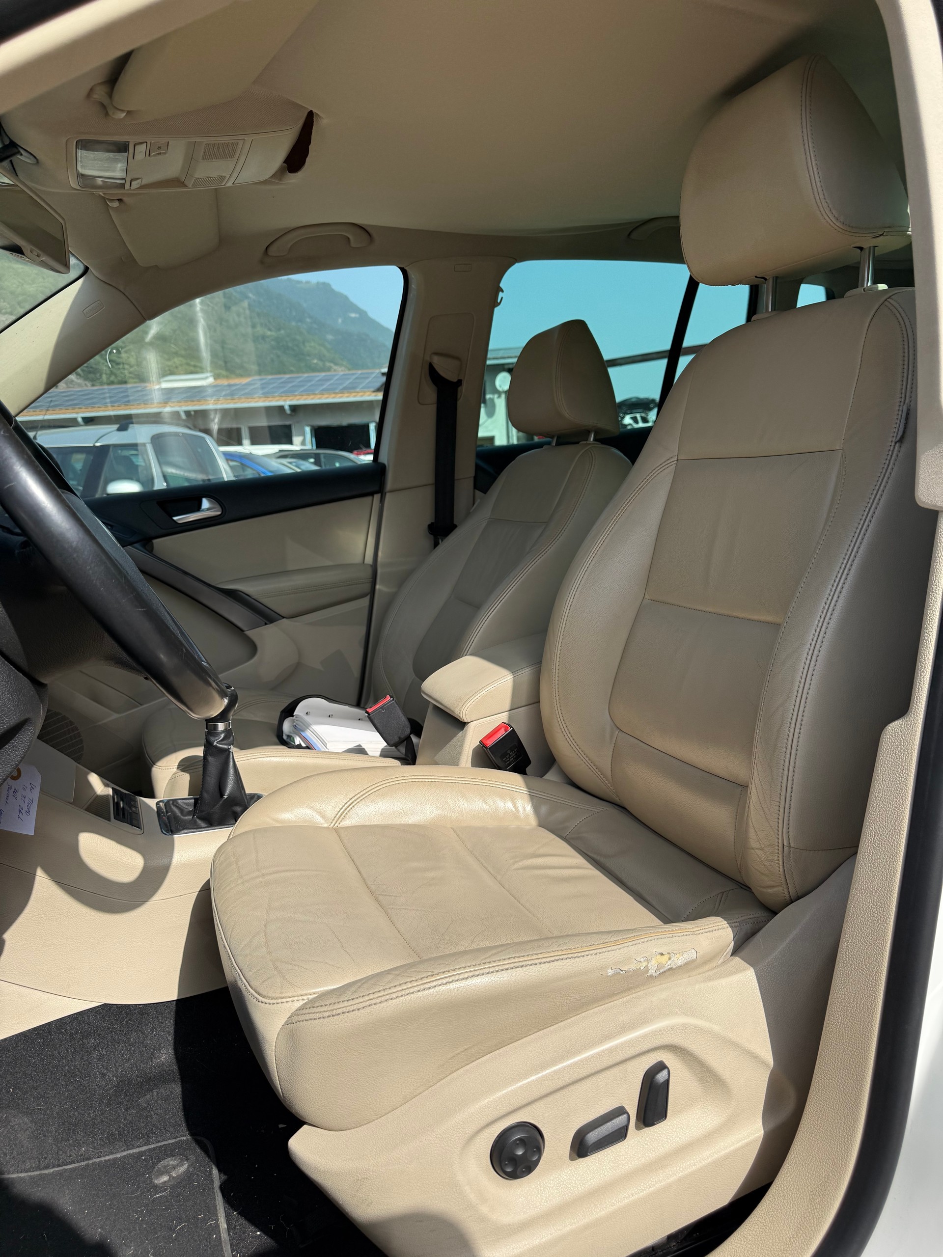 VW Tiguan 2.0 TSI Sport&Style-image-9