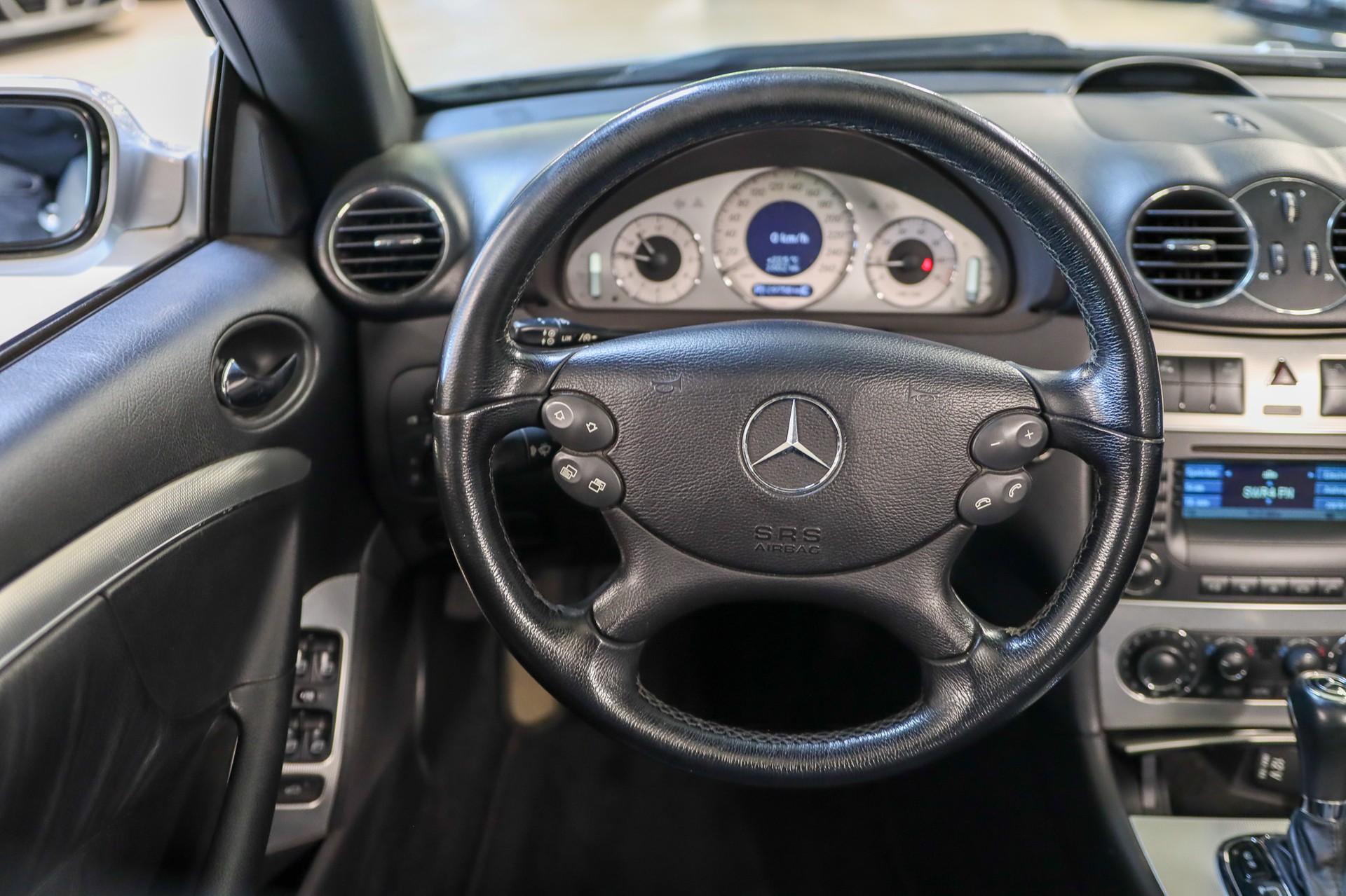 MERCEDES-BENZ CLK 200 Kompressor Avantgarde-image-11