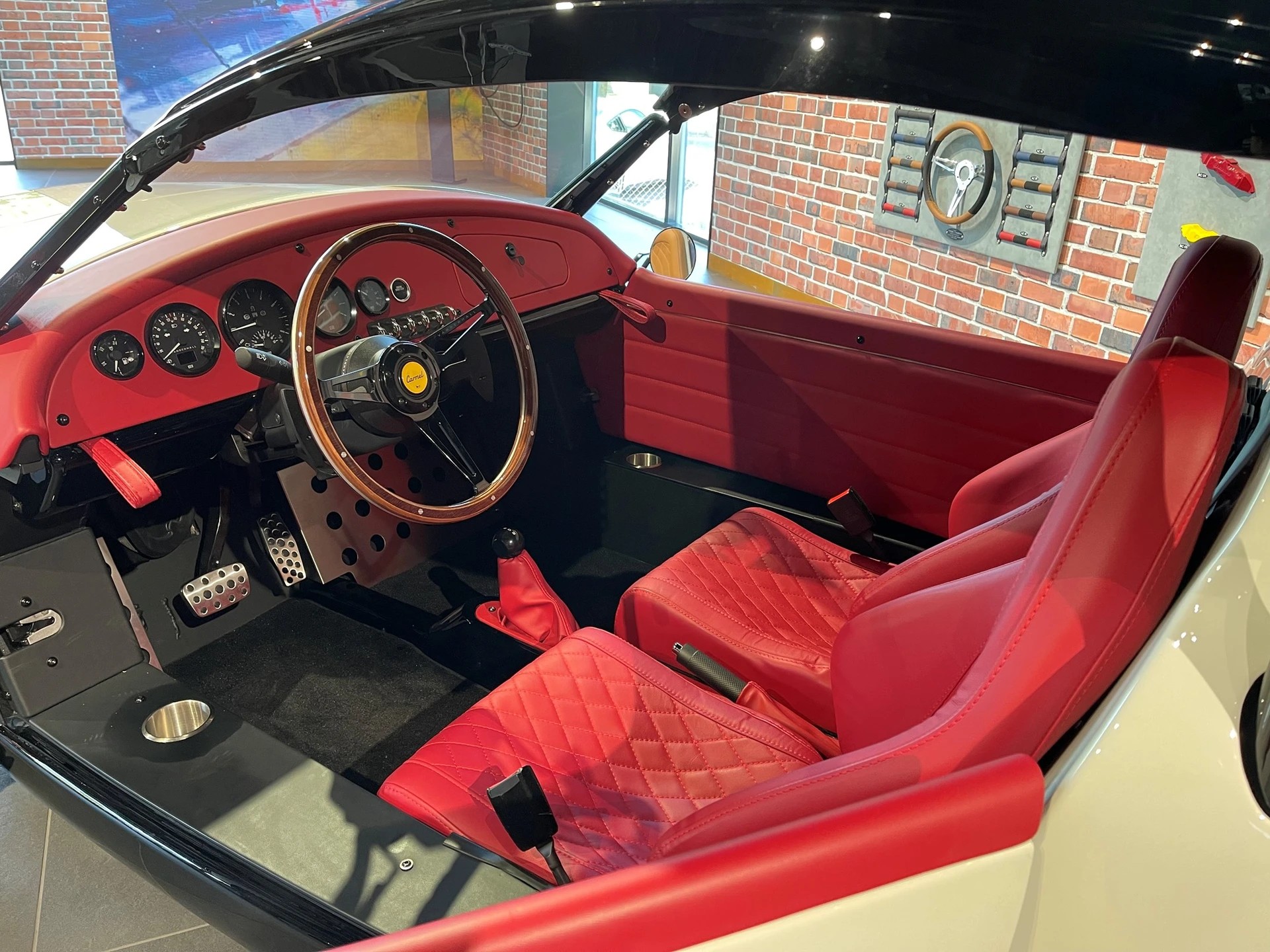 VANDERHALL Carmel GTS-image-8