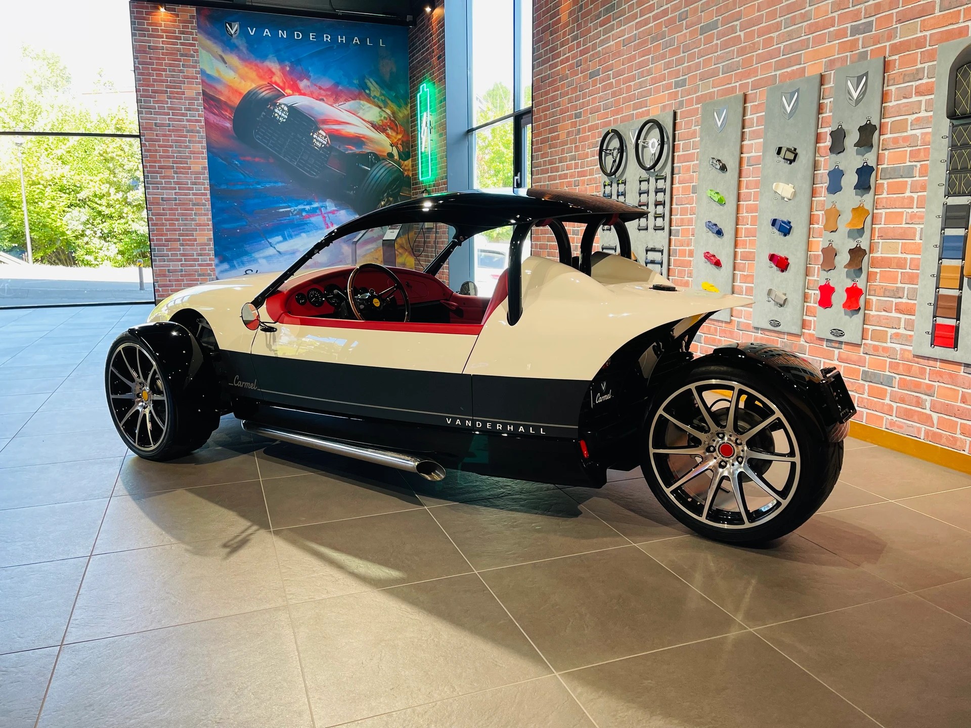 VANDERHALL Carmel GTS-image-4