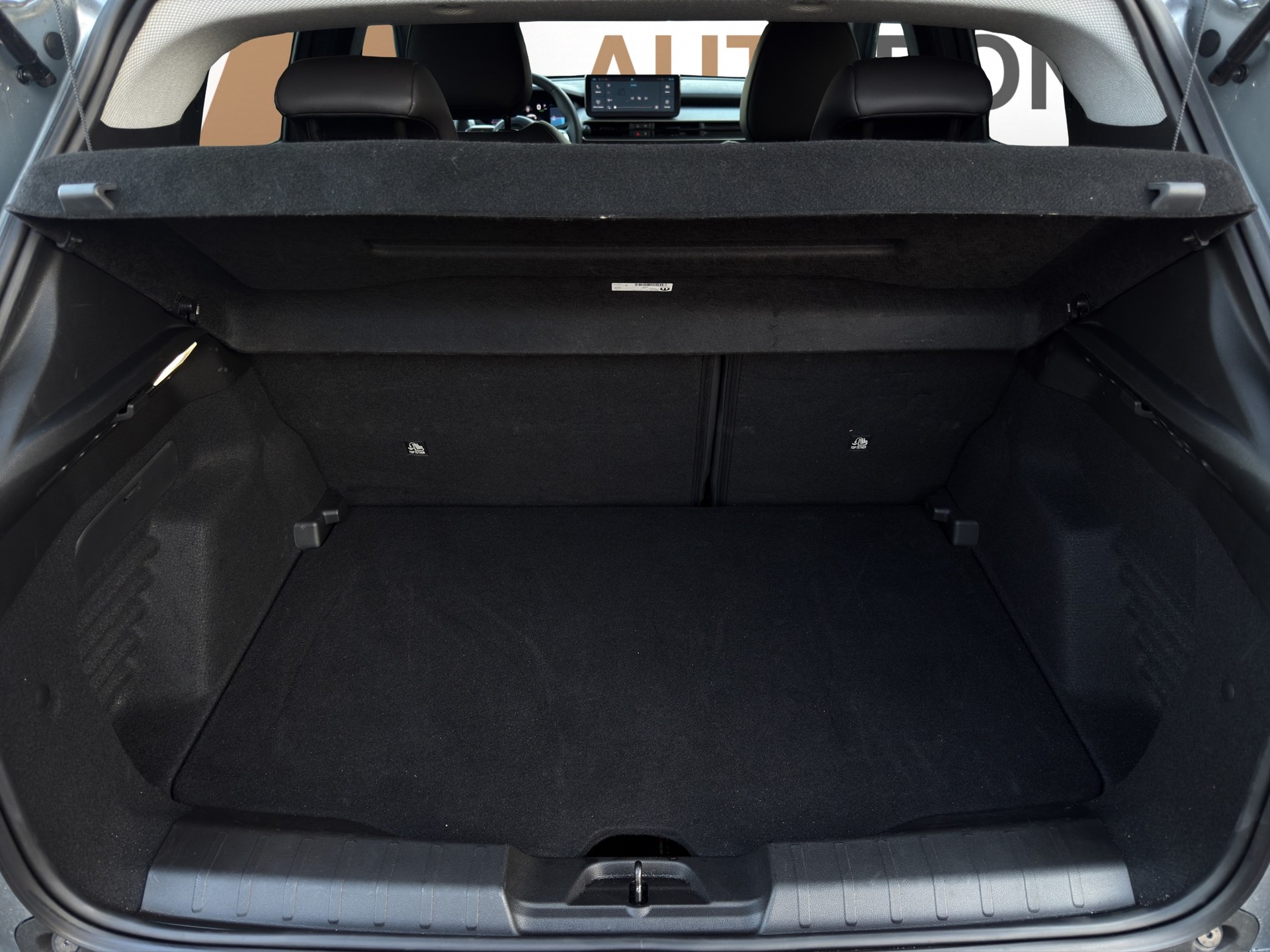 JEEP Avenger Summit-image-17