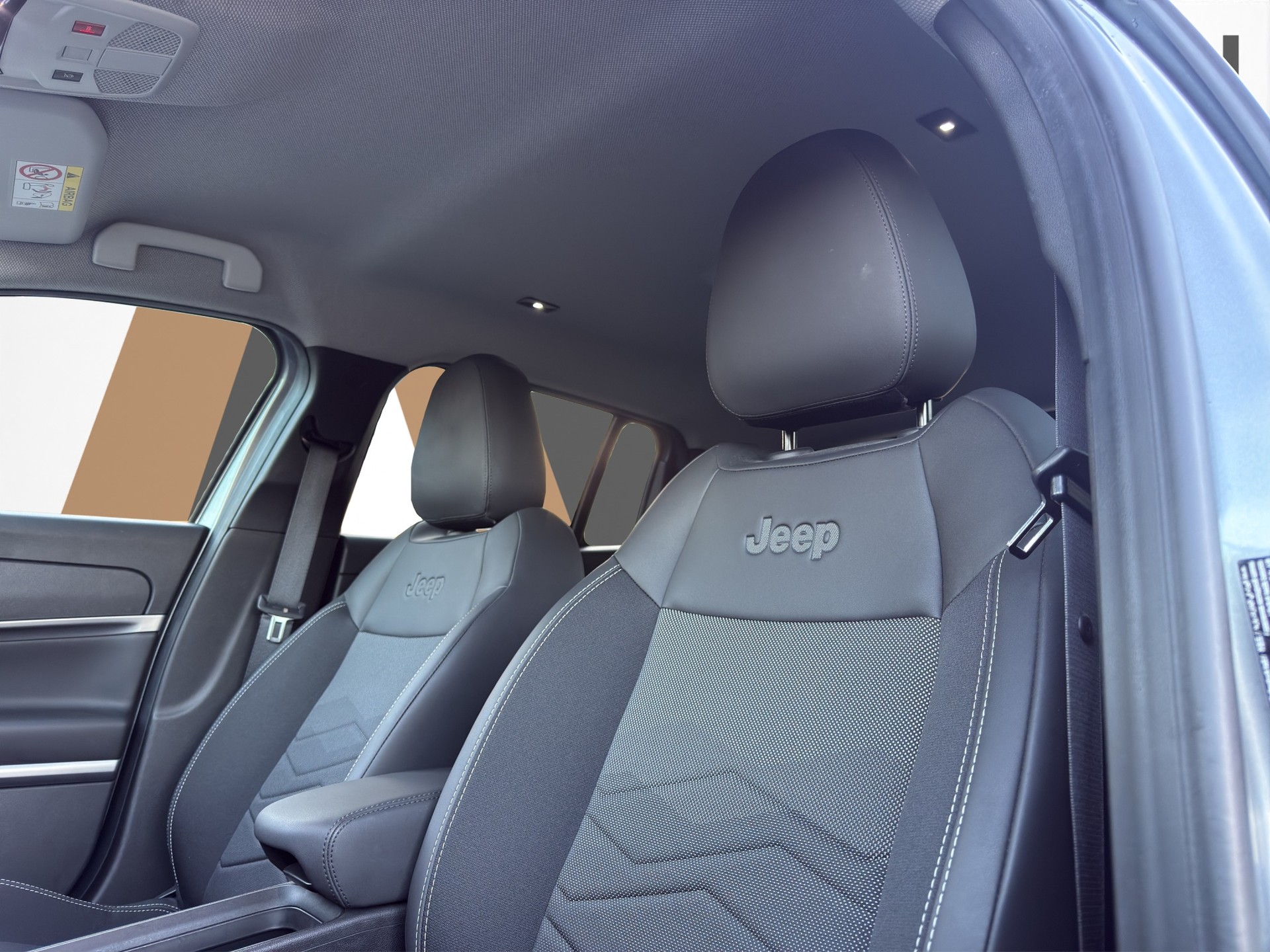 JEEP Avenger Summit-image-19