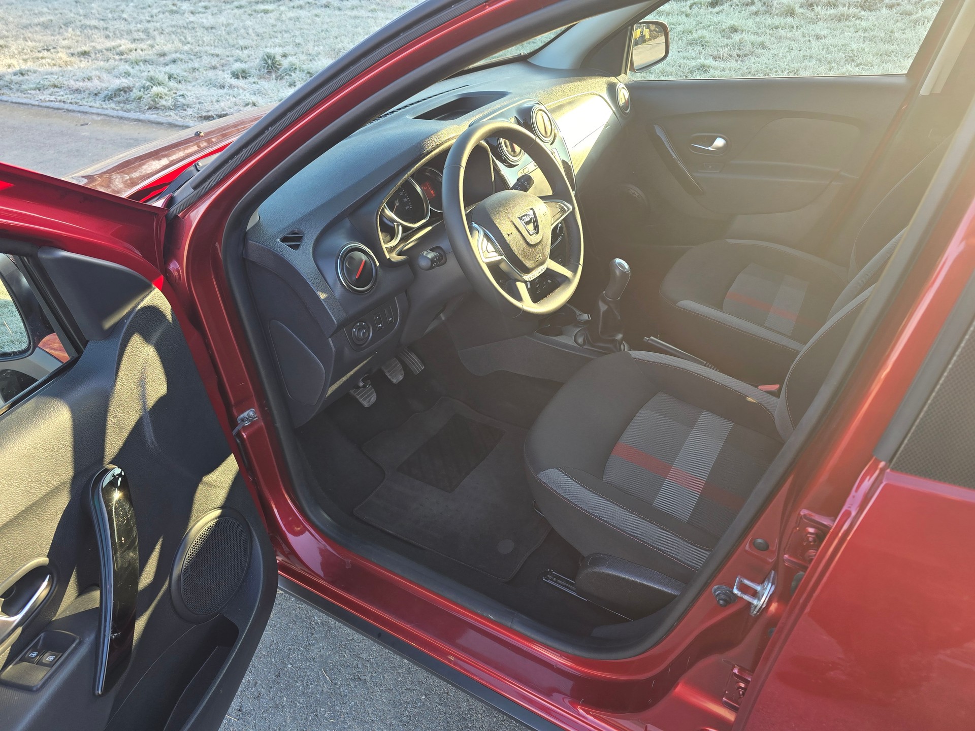 DACIA Sandero Tce 90 Stepway-image-4