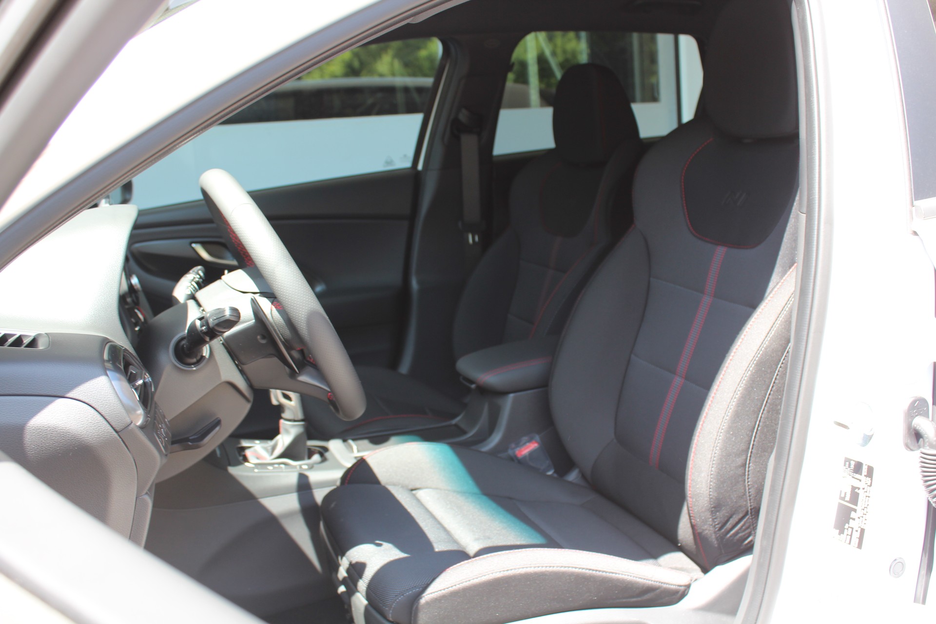 HYUNDAI i30 1.5 T-GDi N Line 48V MH DCT-image-8