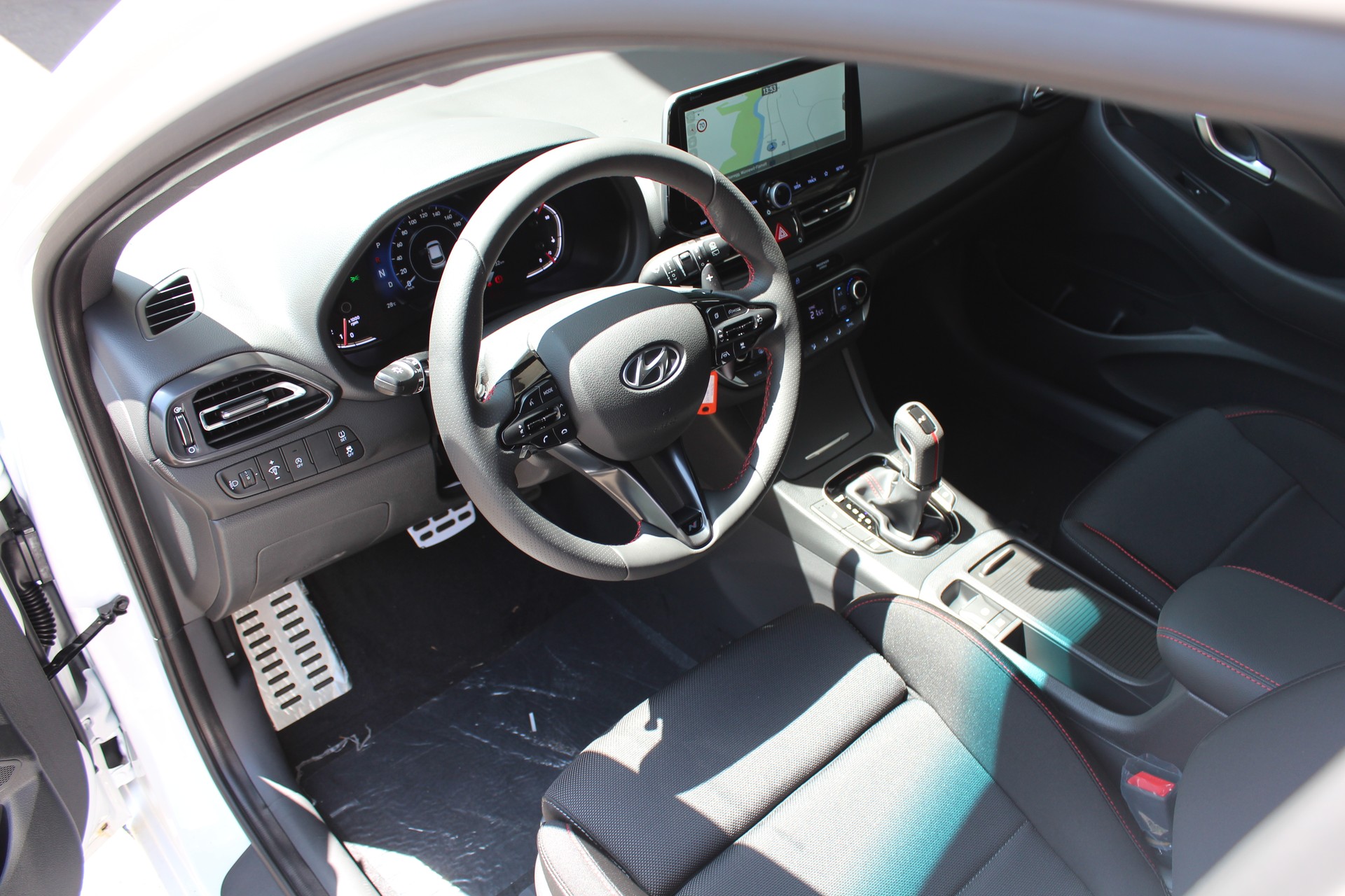 HYUNDAI i30 1.5 T-GDi N Line 48V MH DCT-image-9