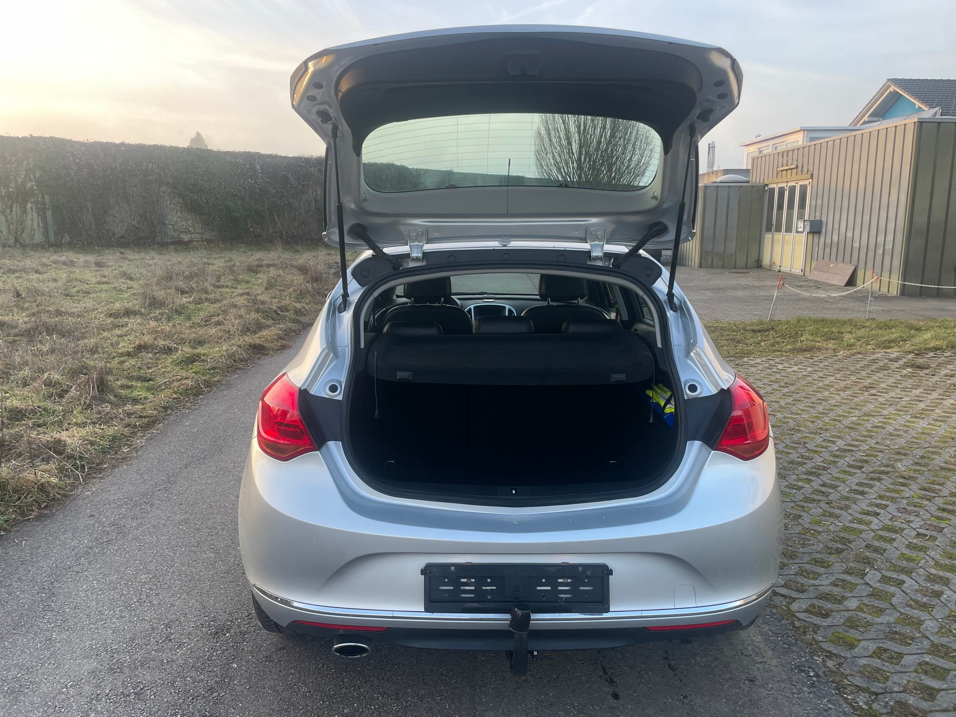 OPEL Astra 2.0 CDTi Cosmo Automatic-image-9