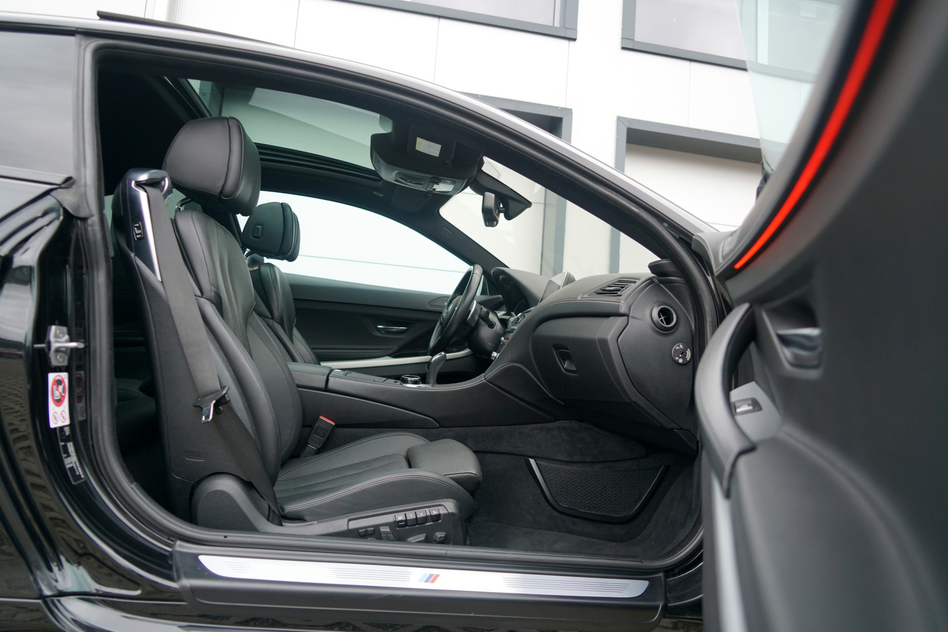 BMW 650i Coupé xDrive M Sport Edition (CH)-image-13