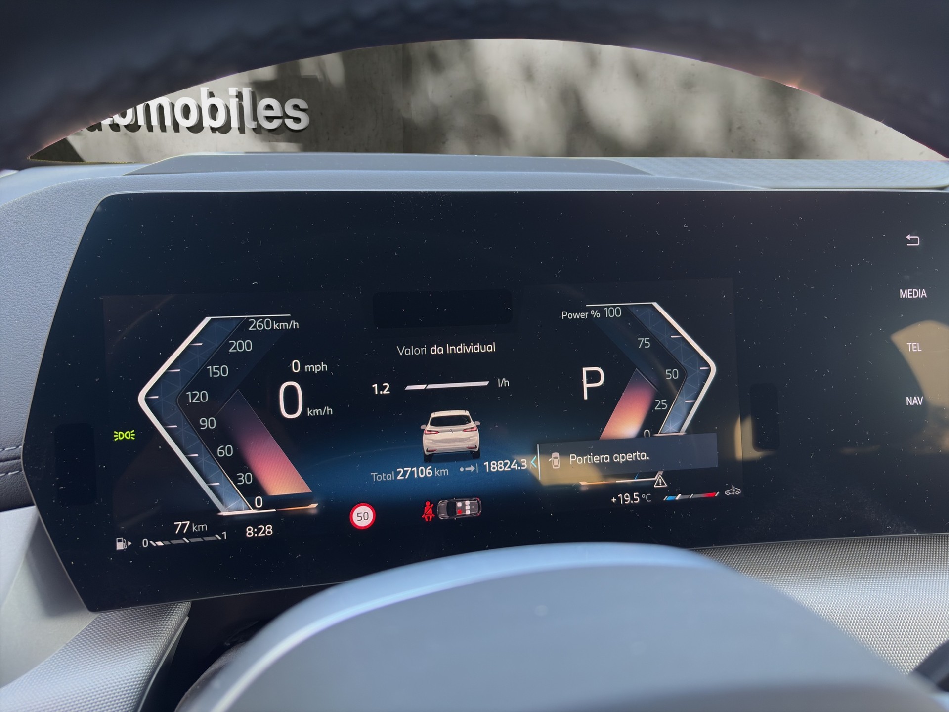 BMW 218i Active Tourer DKG-image-13