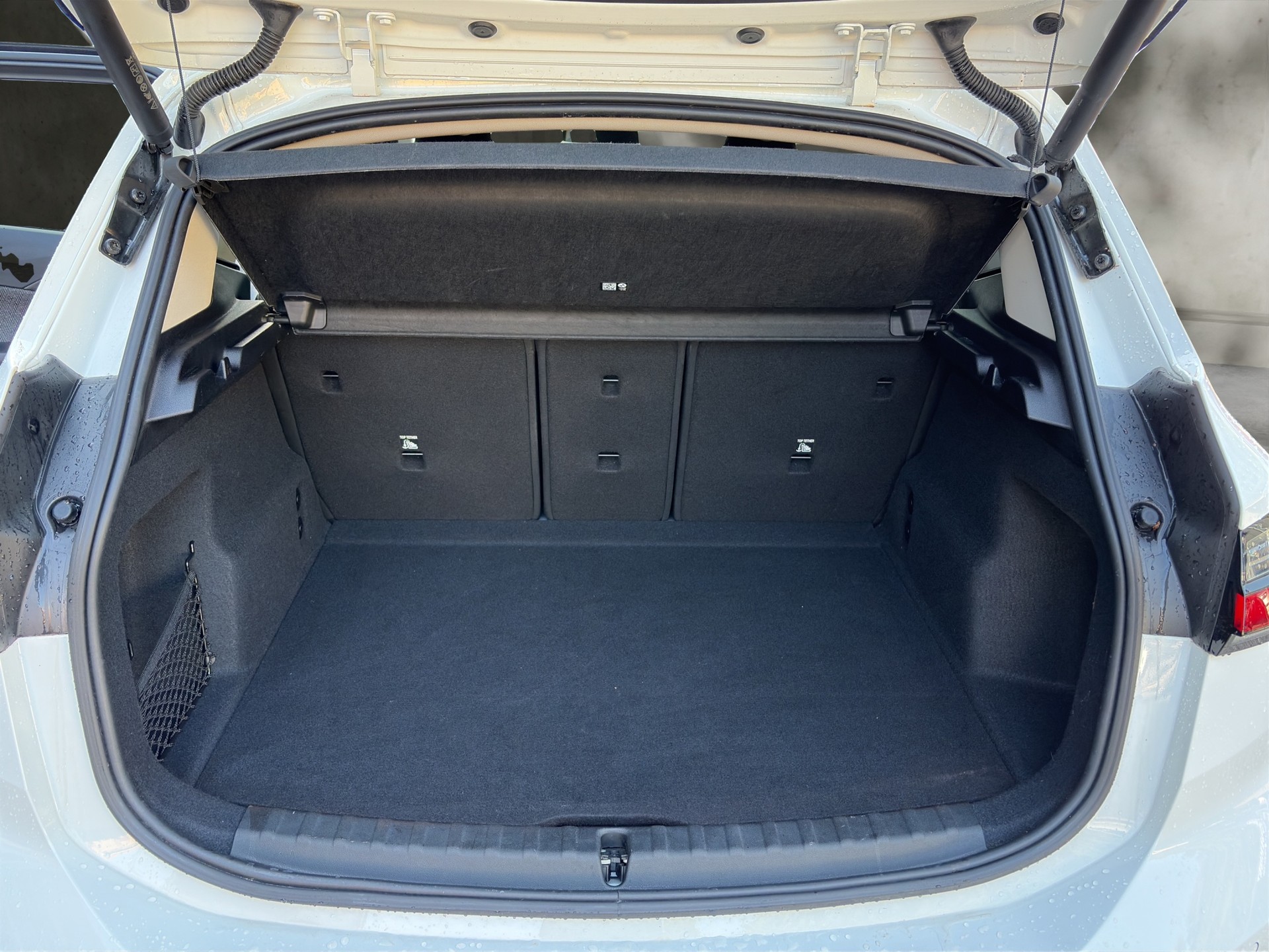 BMW 218i Active Tourer DKG-image-15