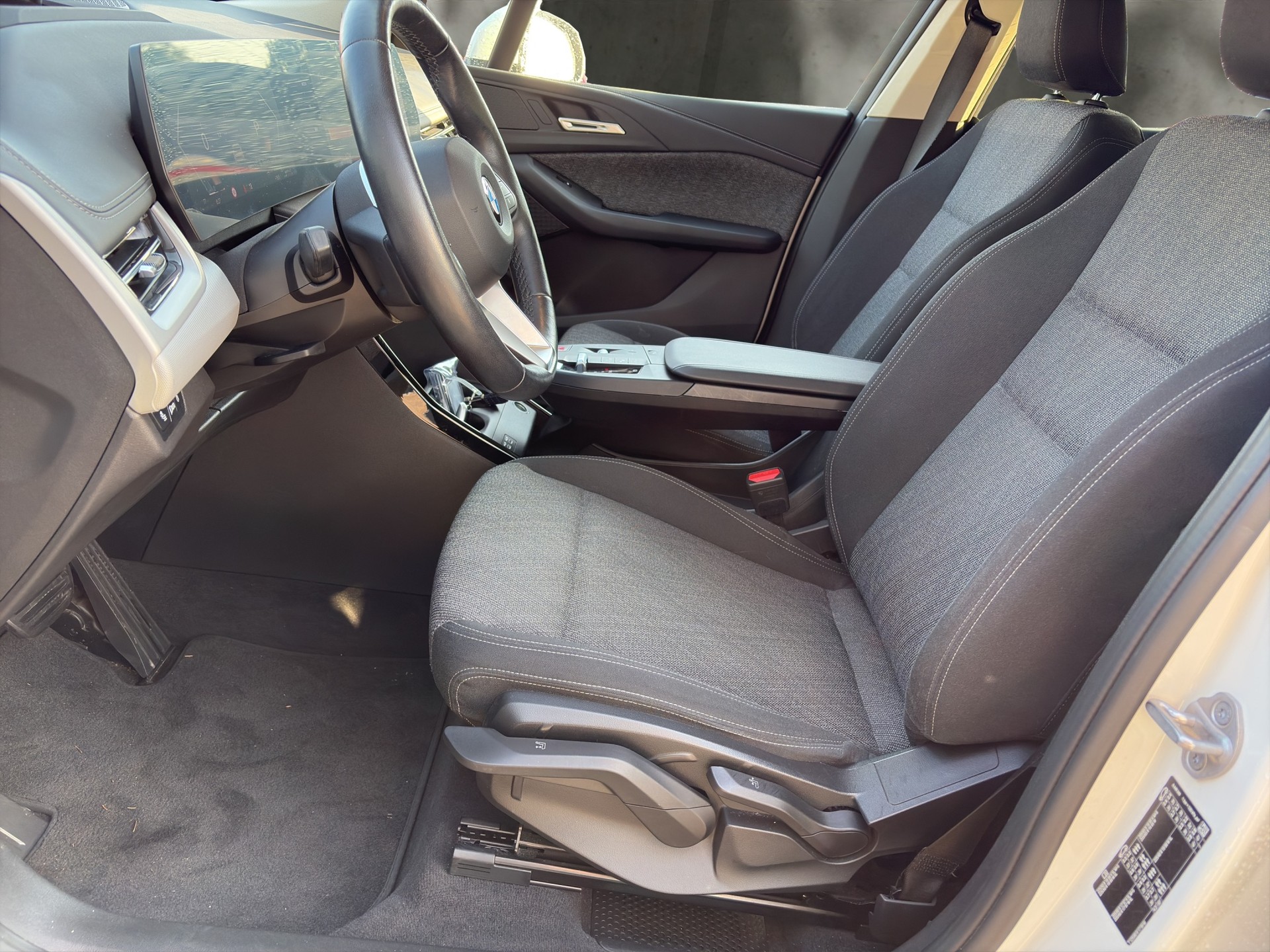 BMW 218i Active Tourer DKG-image-10