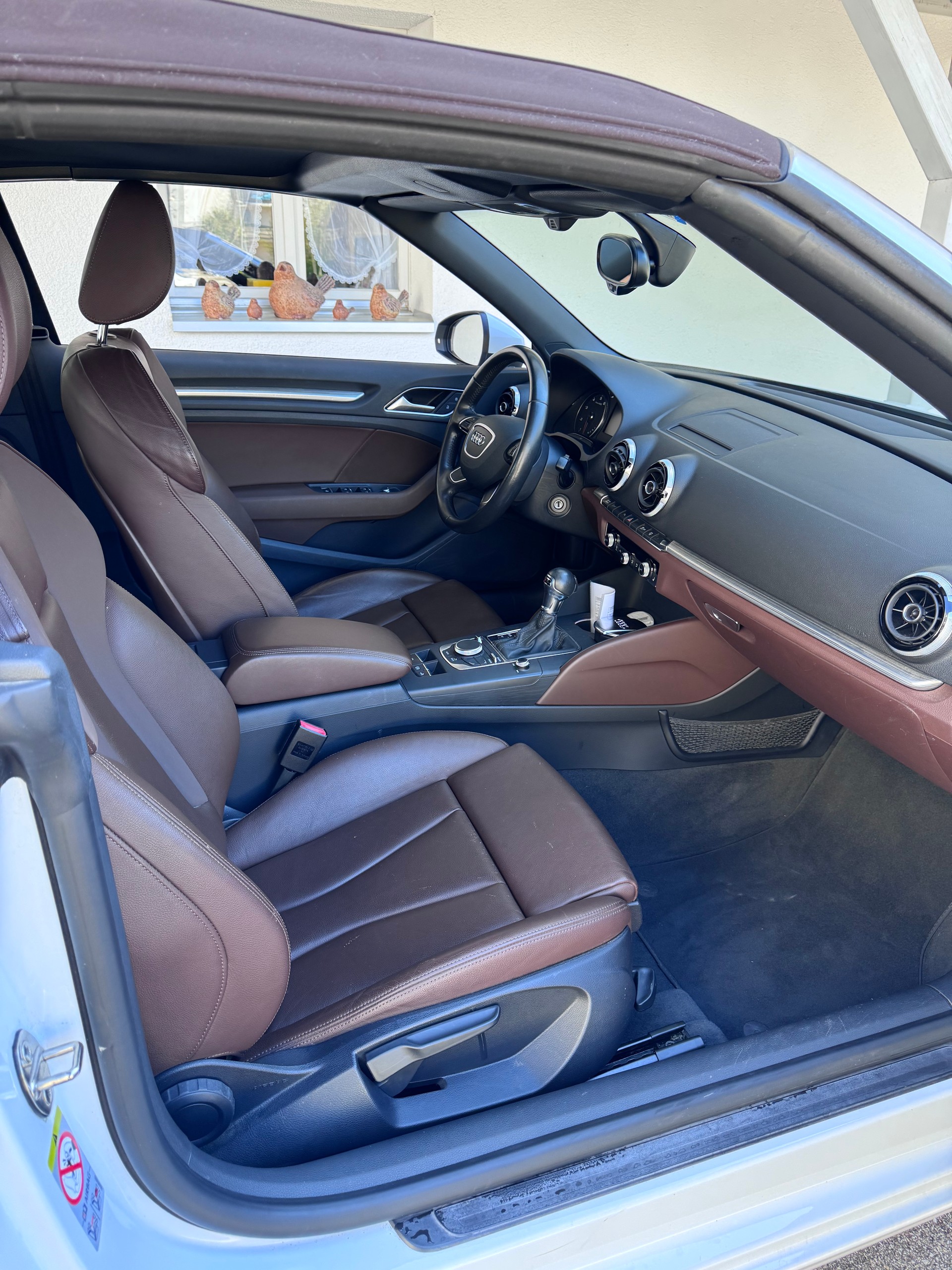 AUDI A3 Cabriolet 1.4 TFSI Ambition S-tronic-image-10