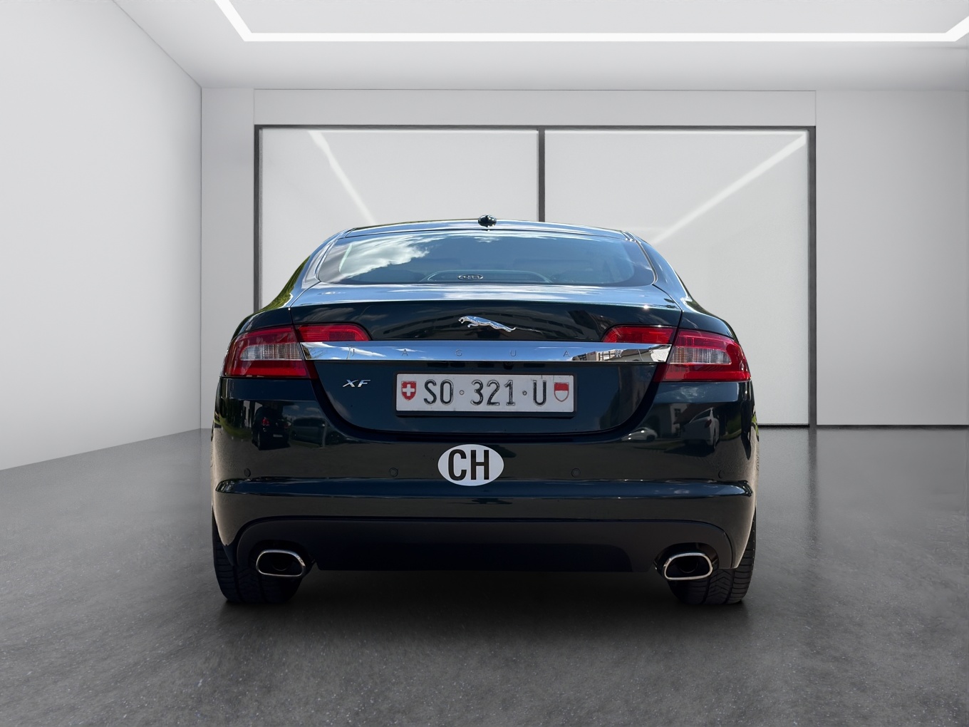 JAGUAR XF 5.0 V8 Portfolio-image-19