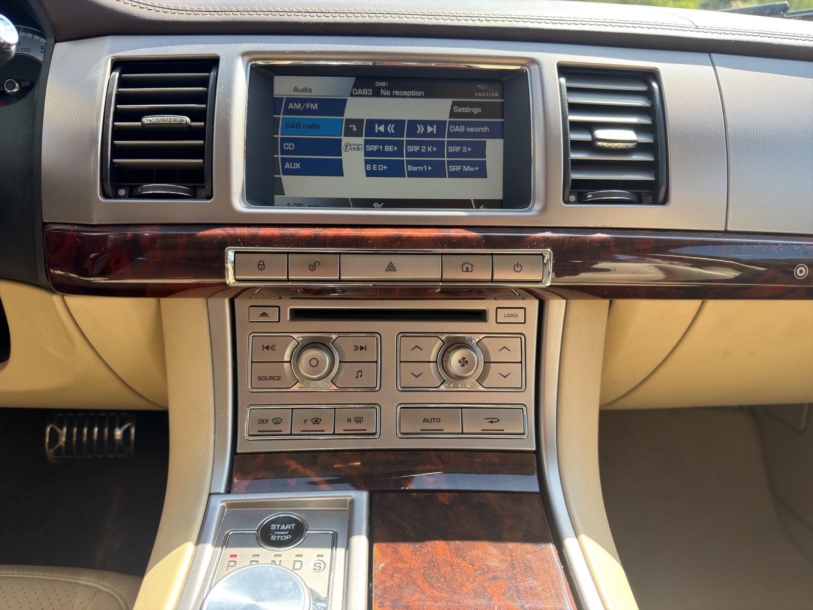 JAGUAR XF 5.0 V8 Portfolio-image-14