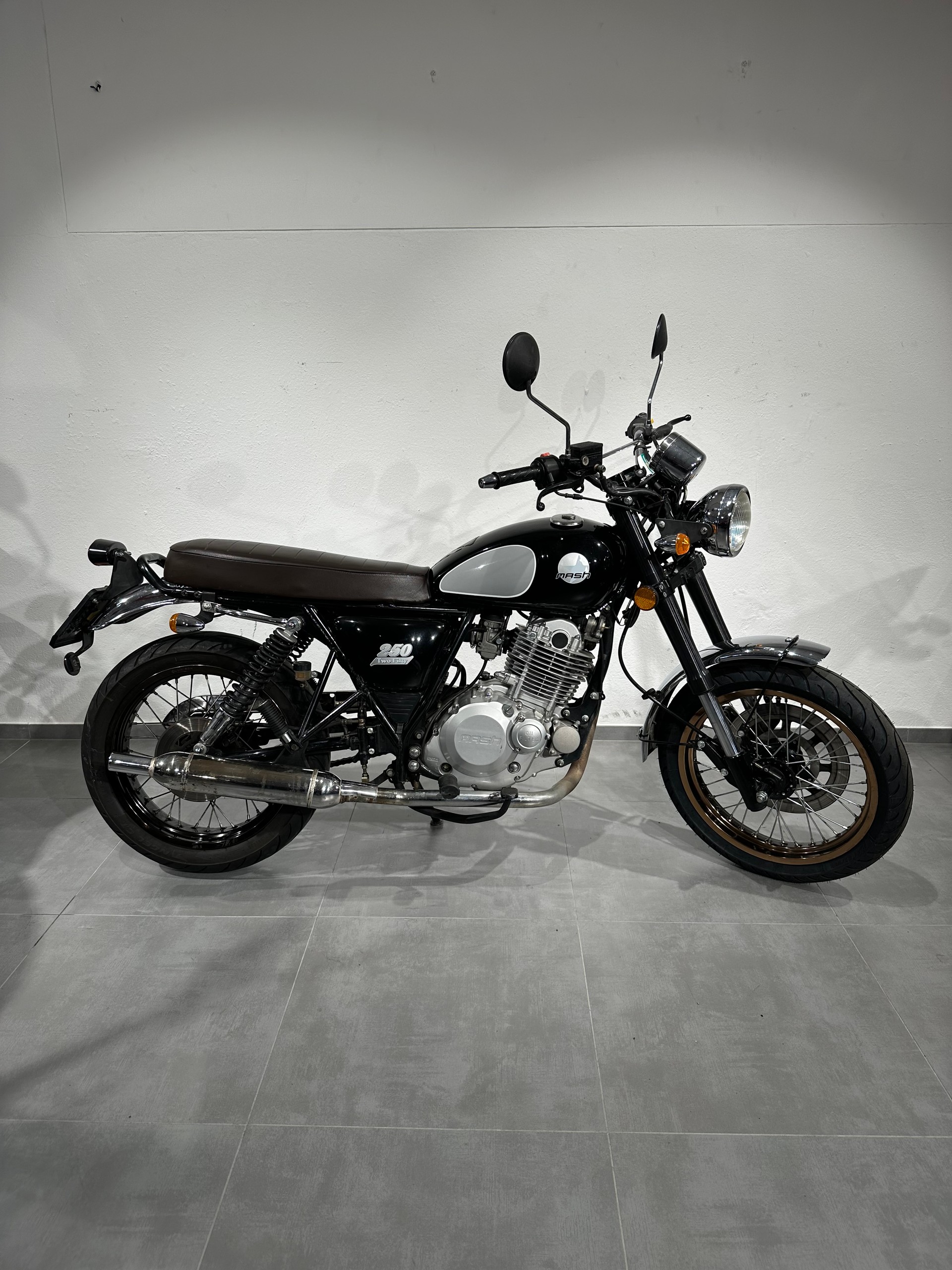 MASH 250 Two Fifty-image-0