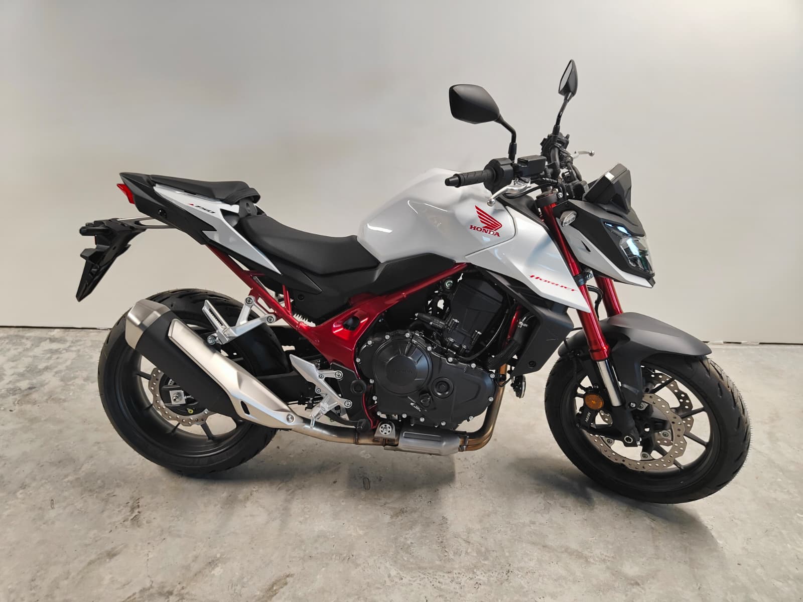 HONDA CB 750 Hornet-image-1