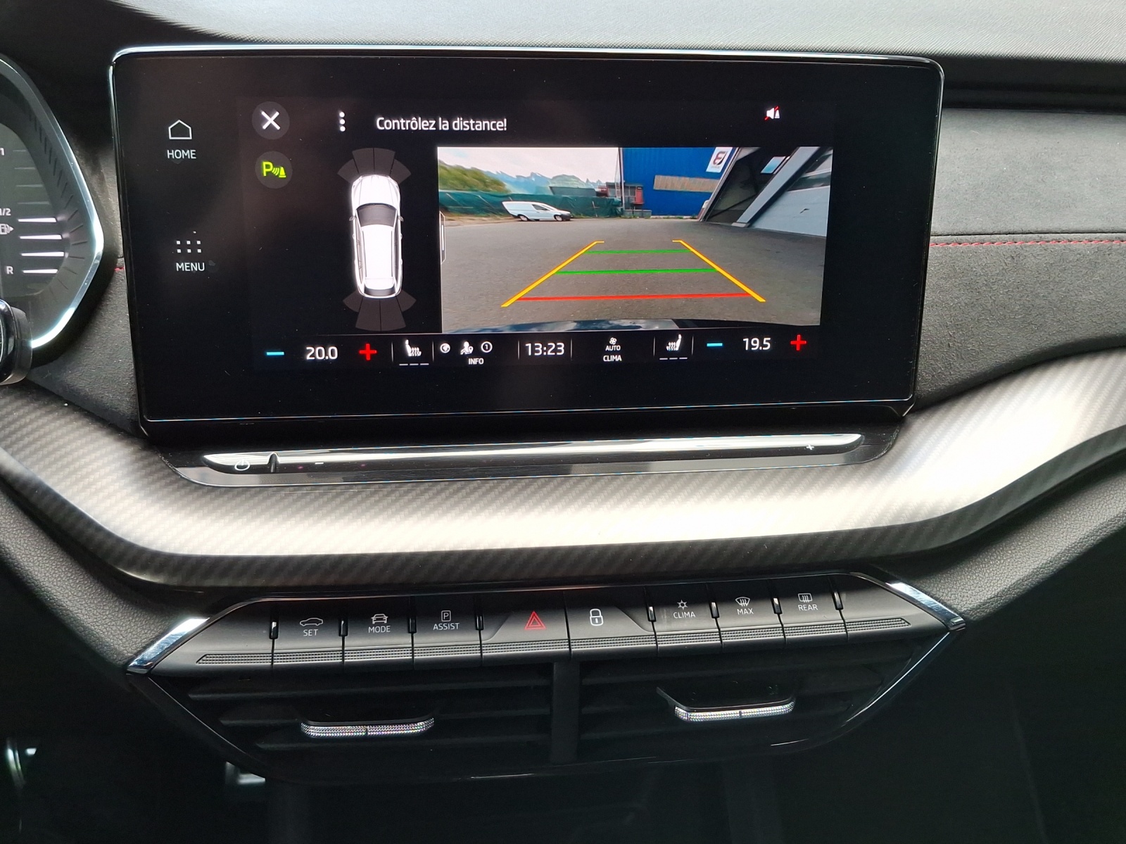 SKODA Octavia Combi 2.0 TSI DSG RS-image-15