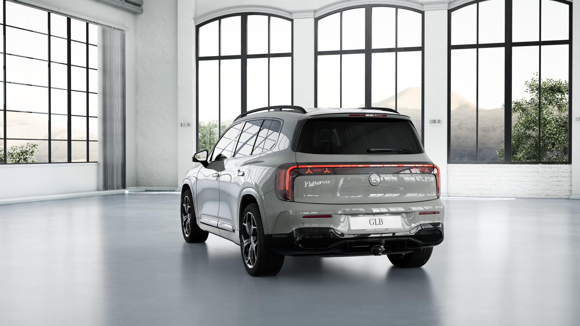 MERCEDES-BENZ GLB 350 4matic-image-2