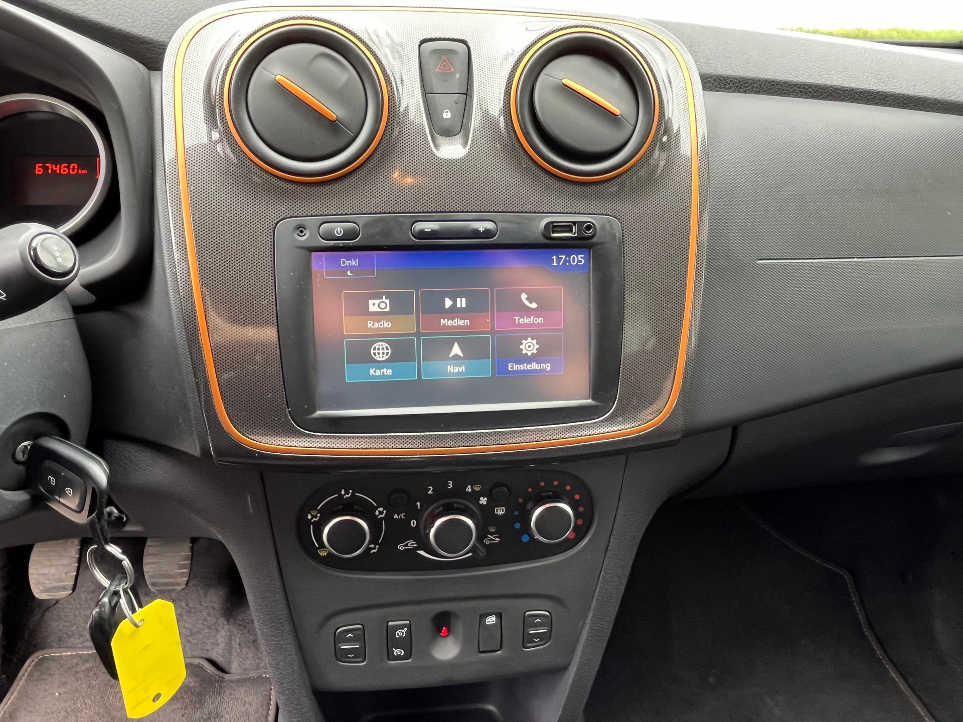 DACIA Logan MCV 0.9 Stepway Unlimited+++FRISCH AB MFK+++WENIG KM+++-image-9