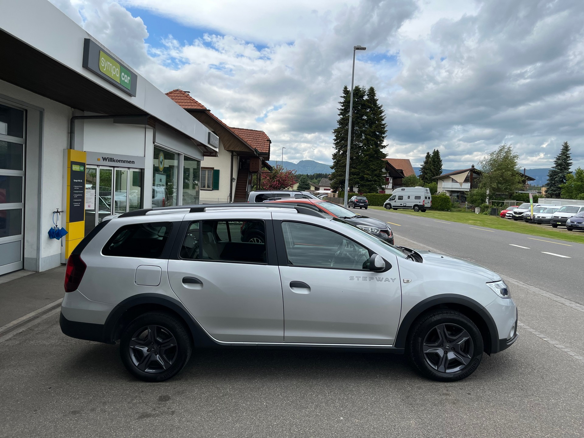 DACIA Logan MCV 0.9 Stepway Unlimited+++FRISCH AB MFK+++WENIG KM+++-showroom-element-3
