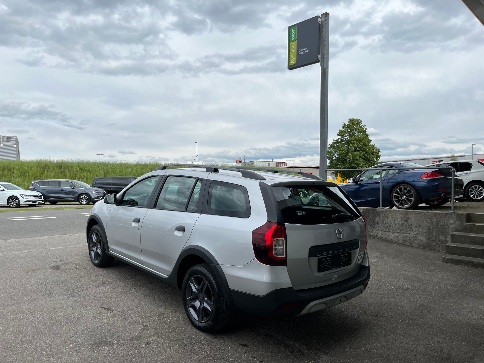 DACIA Logan MCV 0.9 Stepway Unlimited+++FRISCH AB MFK+++WENIG KM+++-showroom-element-1