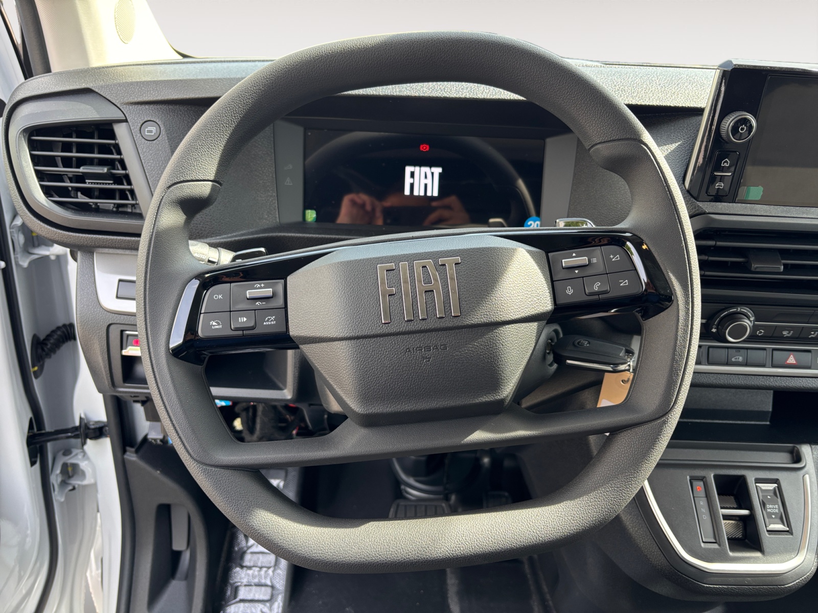 FIAT E-Scudo 75kWh L3-image-8