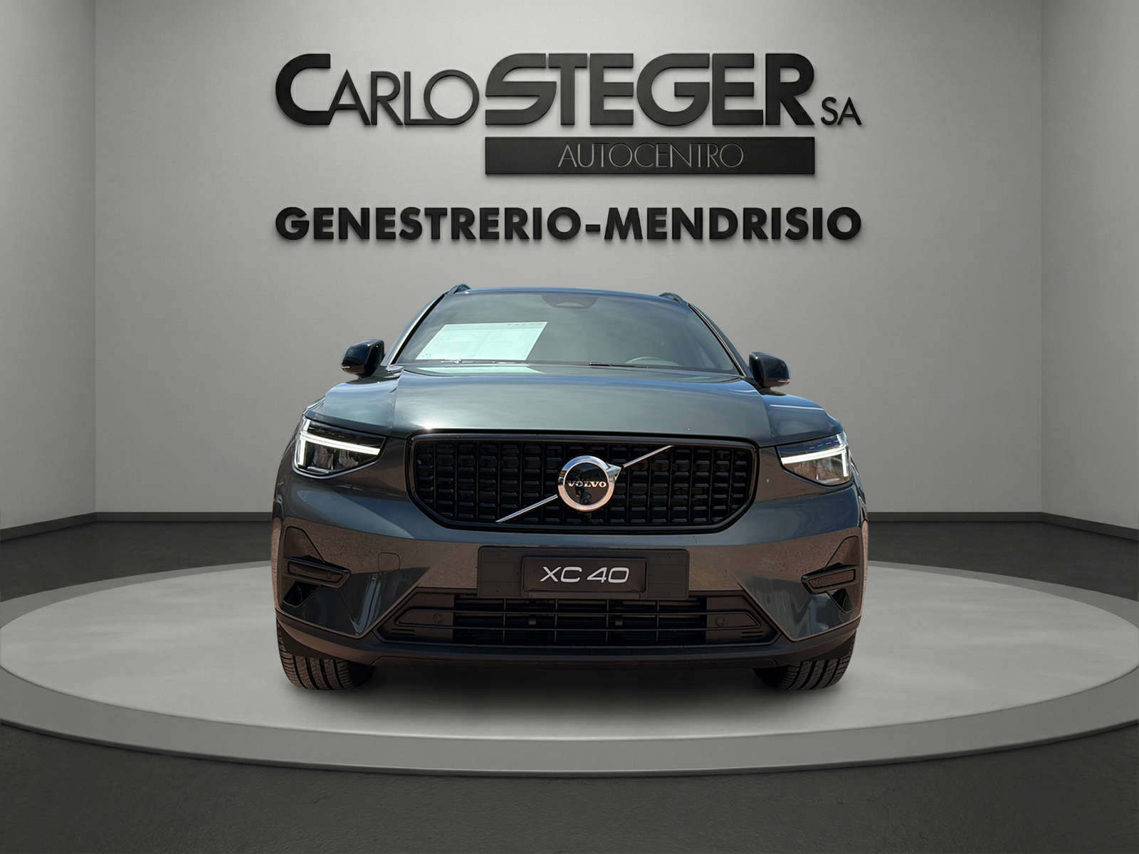 VOLVO XC40 B3 Benzin Mild Hybrid Plus Dark DCT-showroom-element-1