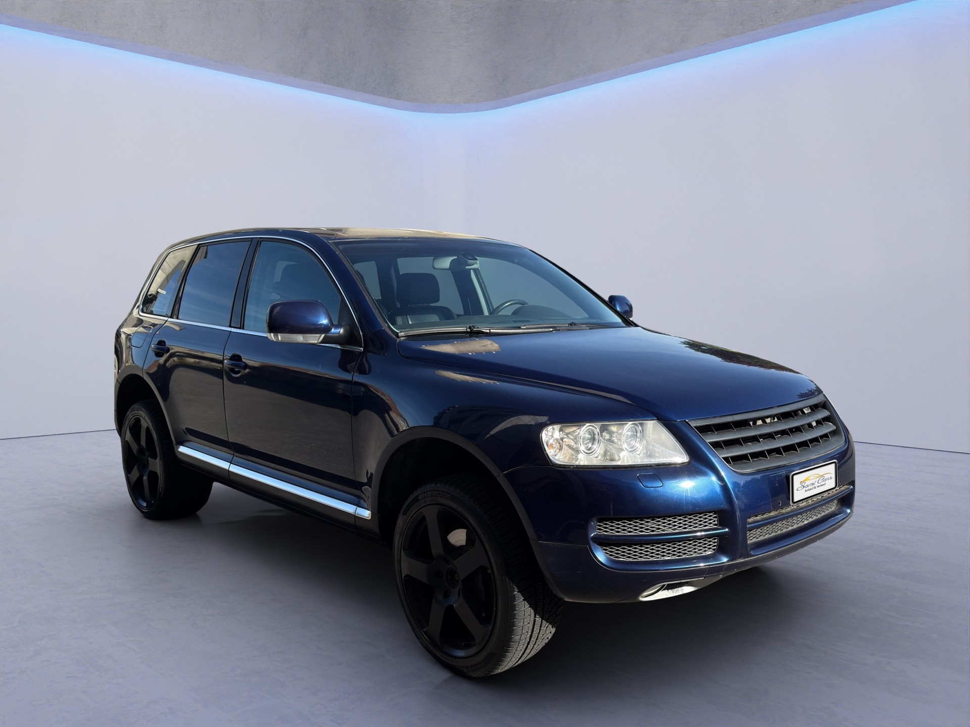 VW Touareg 4.2 V8 Automatic-image-7